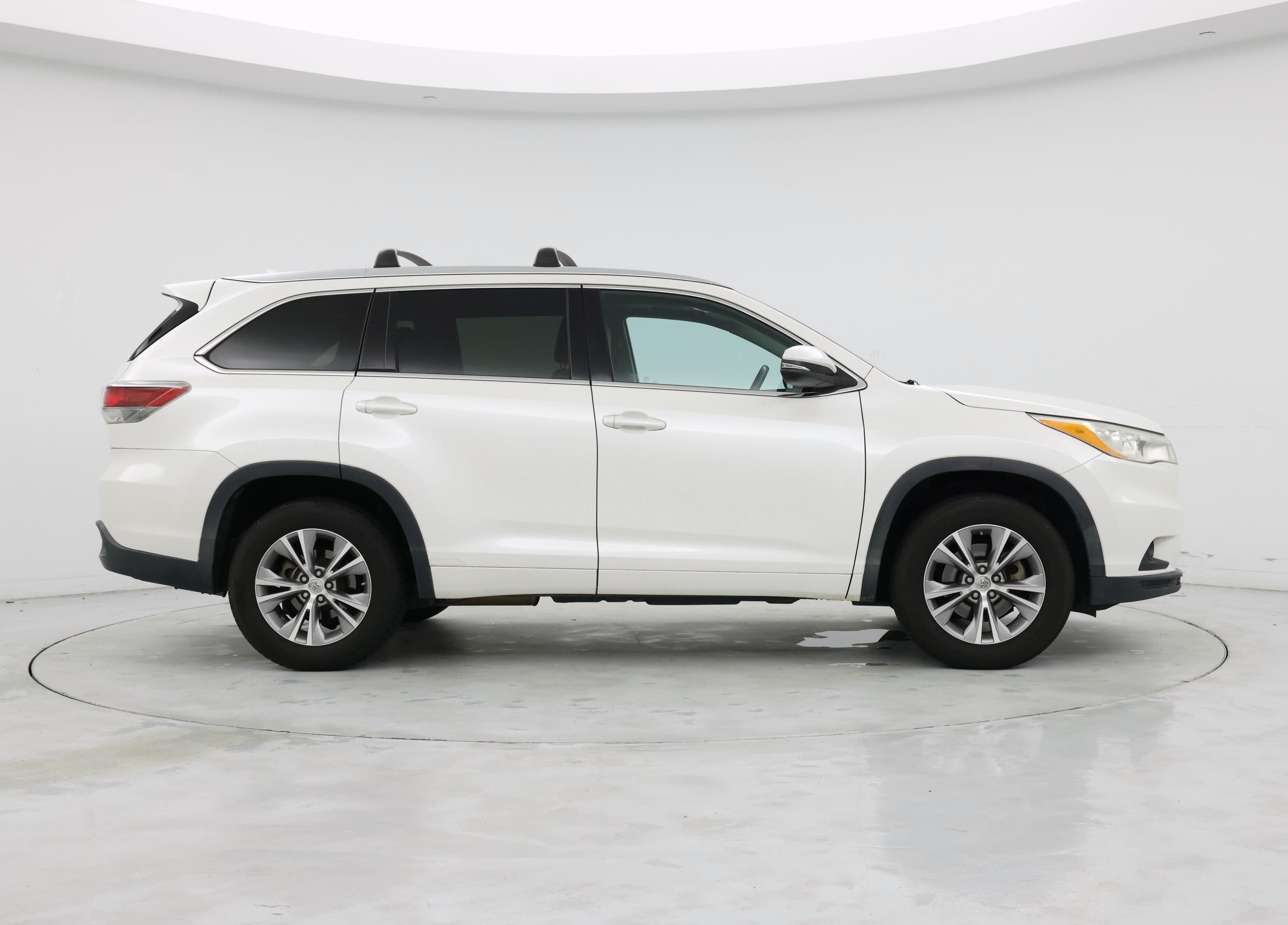 Thumbnail: 2014 Toyota Highlander - 7