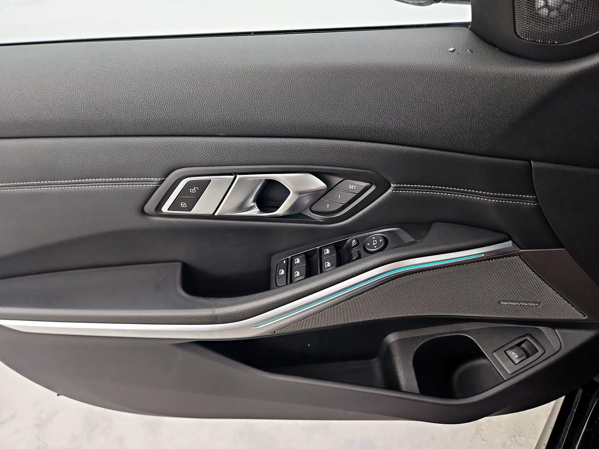 Thumbnail: 2019 BMW 3 Series - 12
