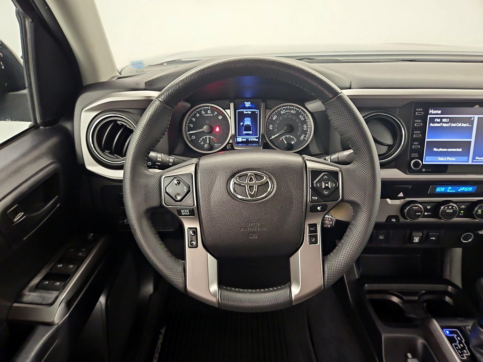 Thumbnail: 2021 Toyota Tacoma - 10