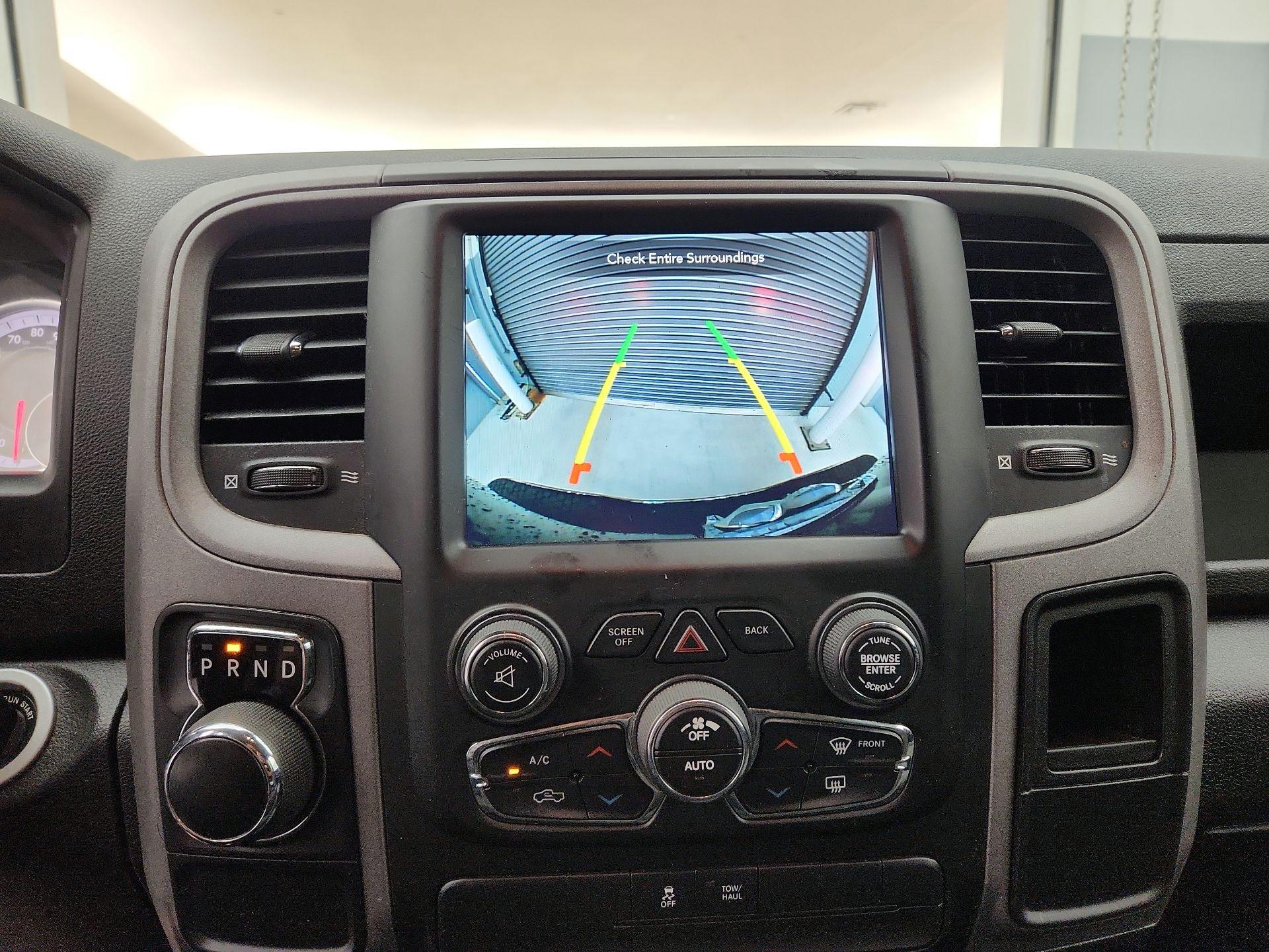 Thumbnail: 2021 RAM 1500 Classic - 14