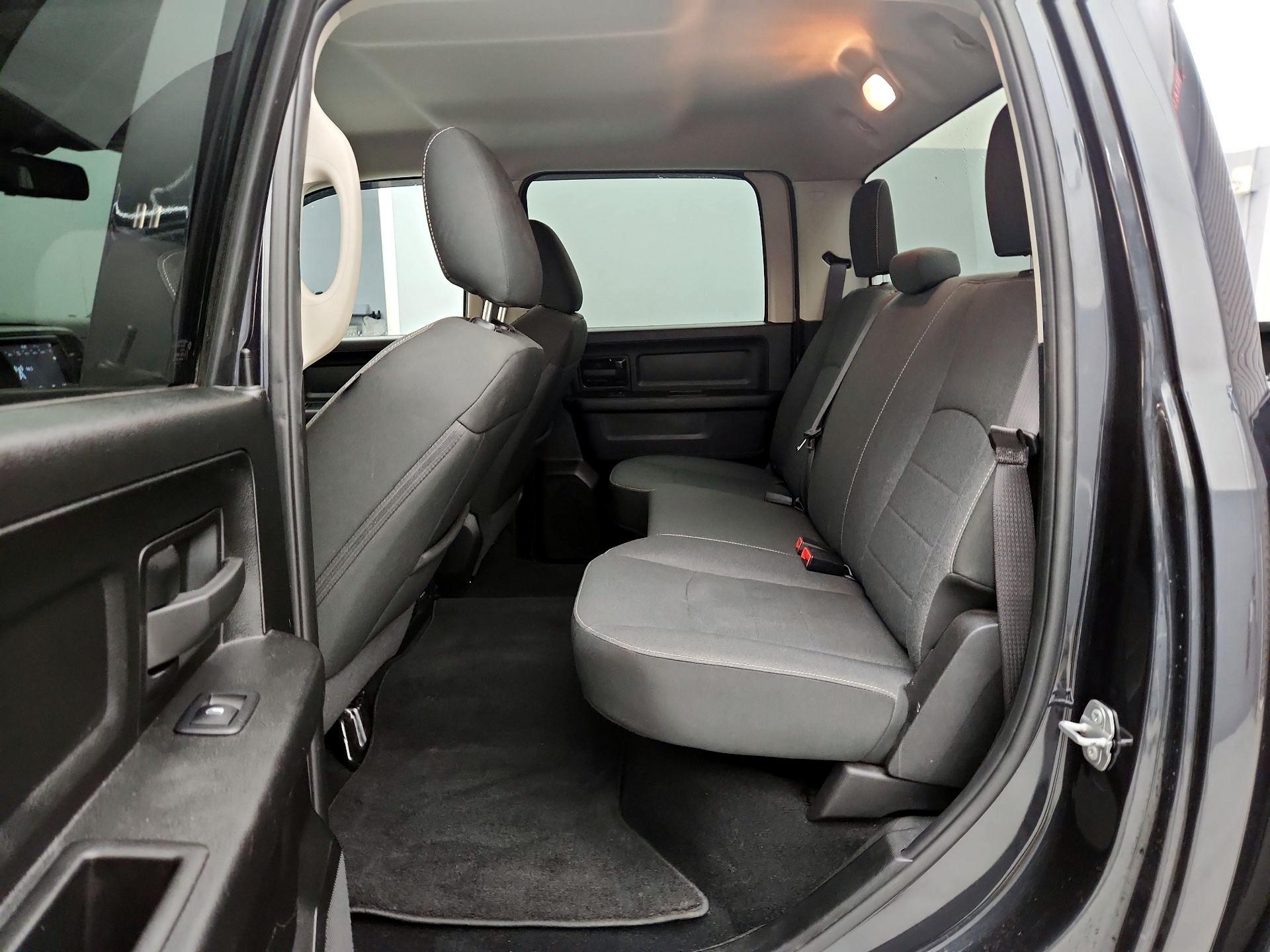 Thumbnail: 2021 RAM 1500 Classic - 19