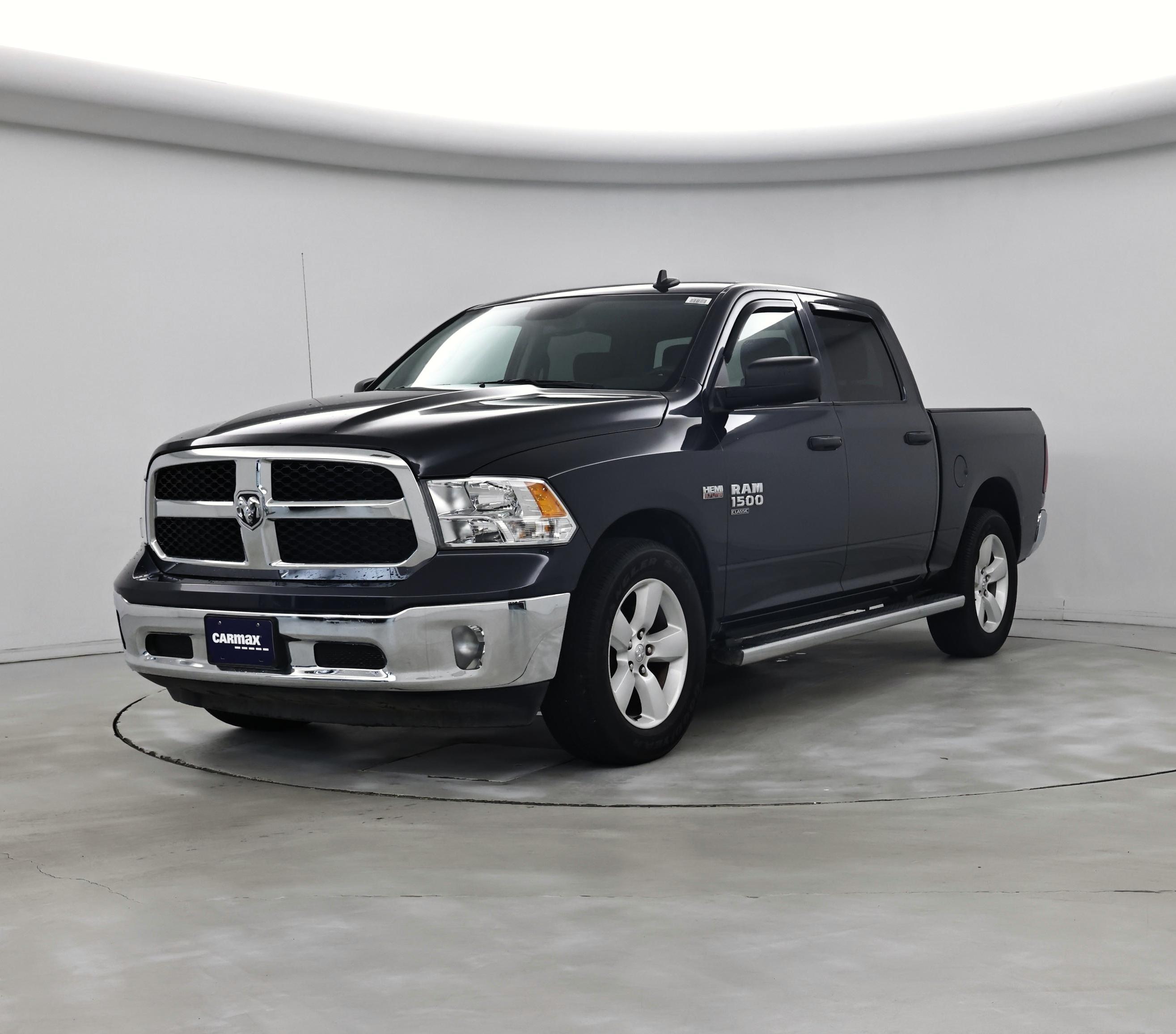 Thumbnail: 2021 RAM 1500 Classic - 4
