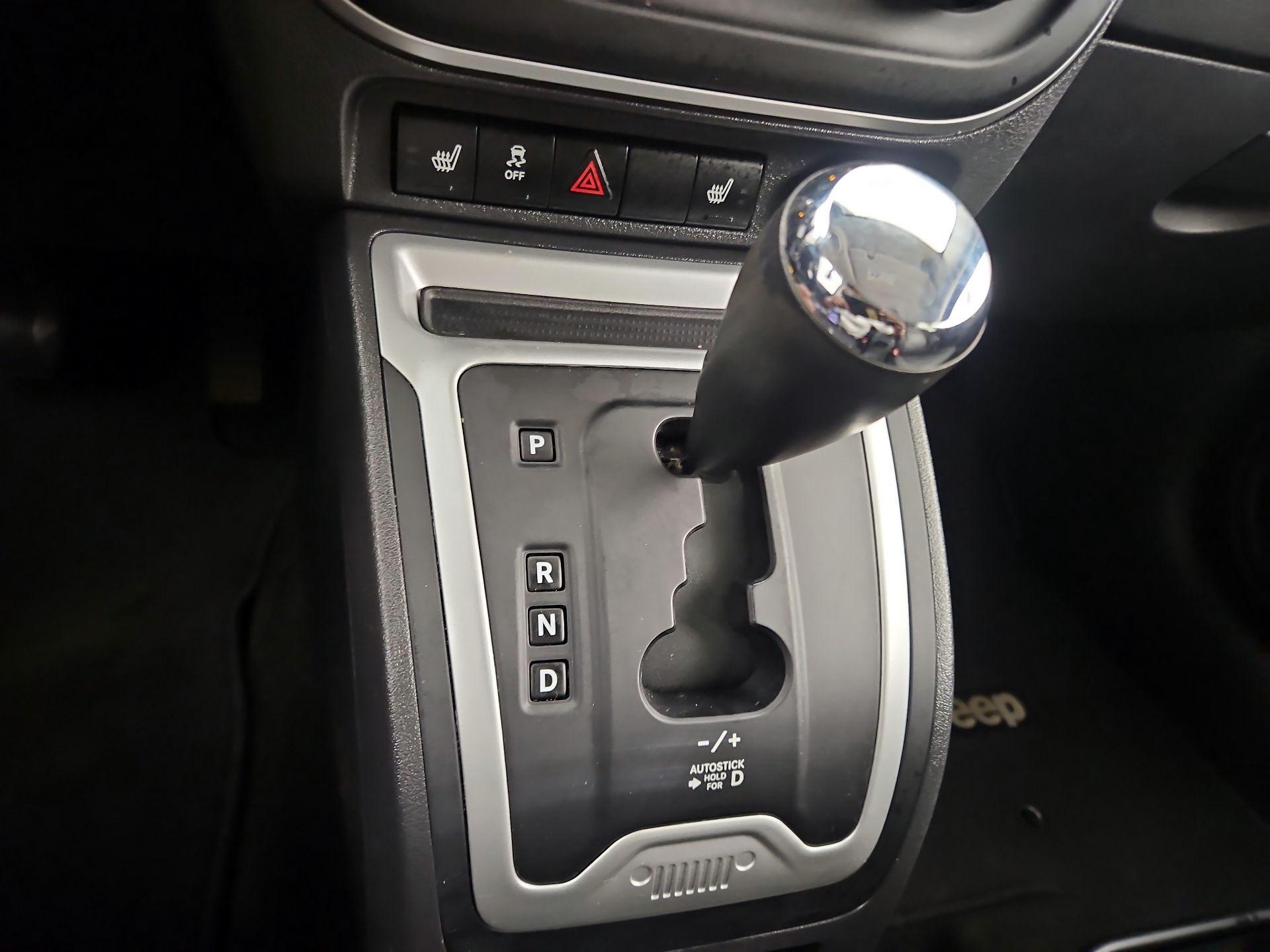 Thumbnail: 2016 Jeep Compass - 17