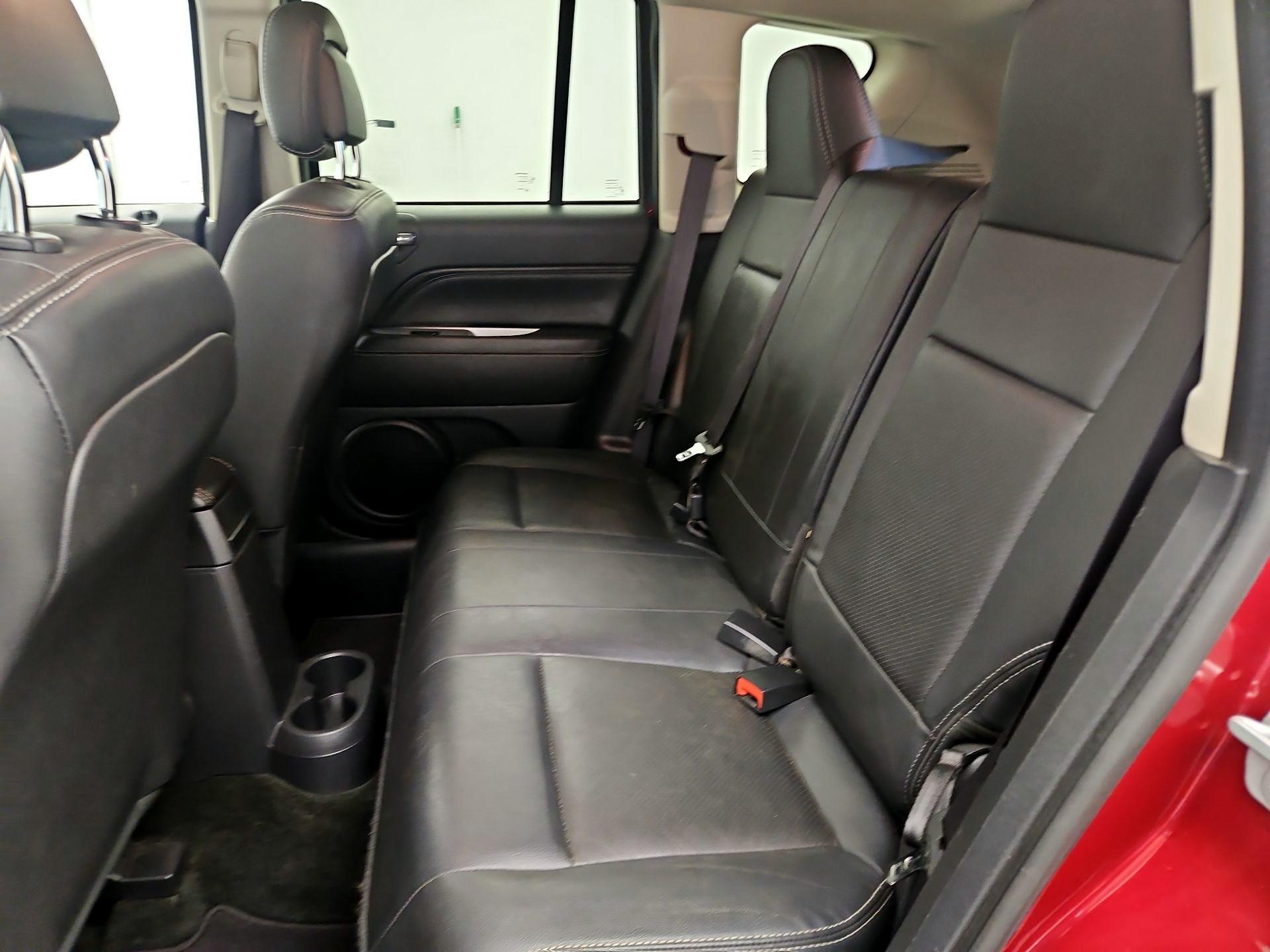 Thumbnail: 2016 Jeep Compass - 20
