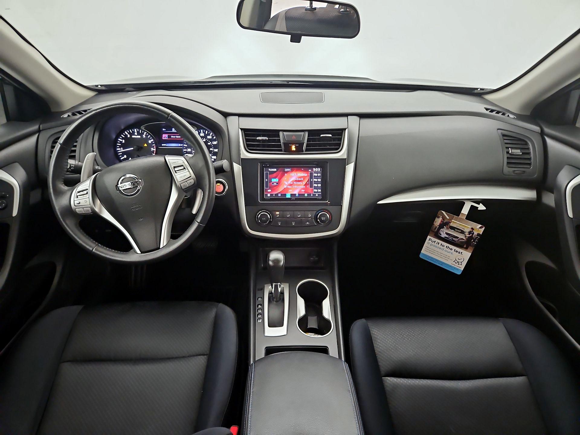 Thumbnail: 2017 Nissan Altima - 9
