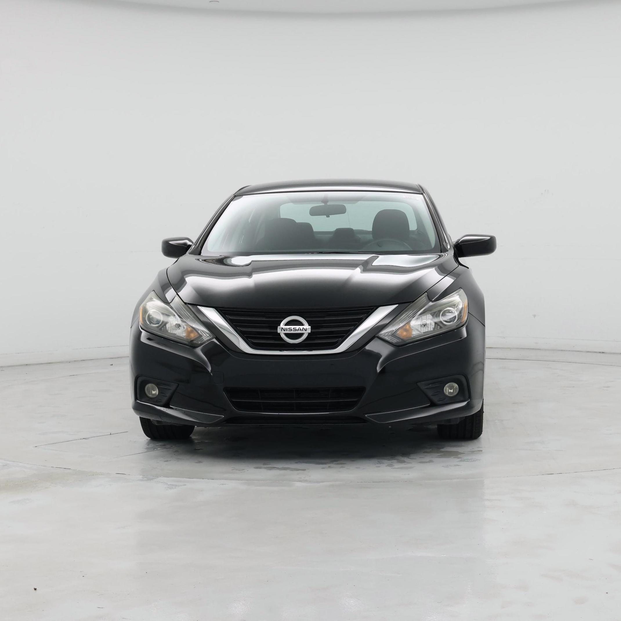 Thumbnail: 2017 Nissan Altima - 5