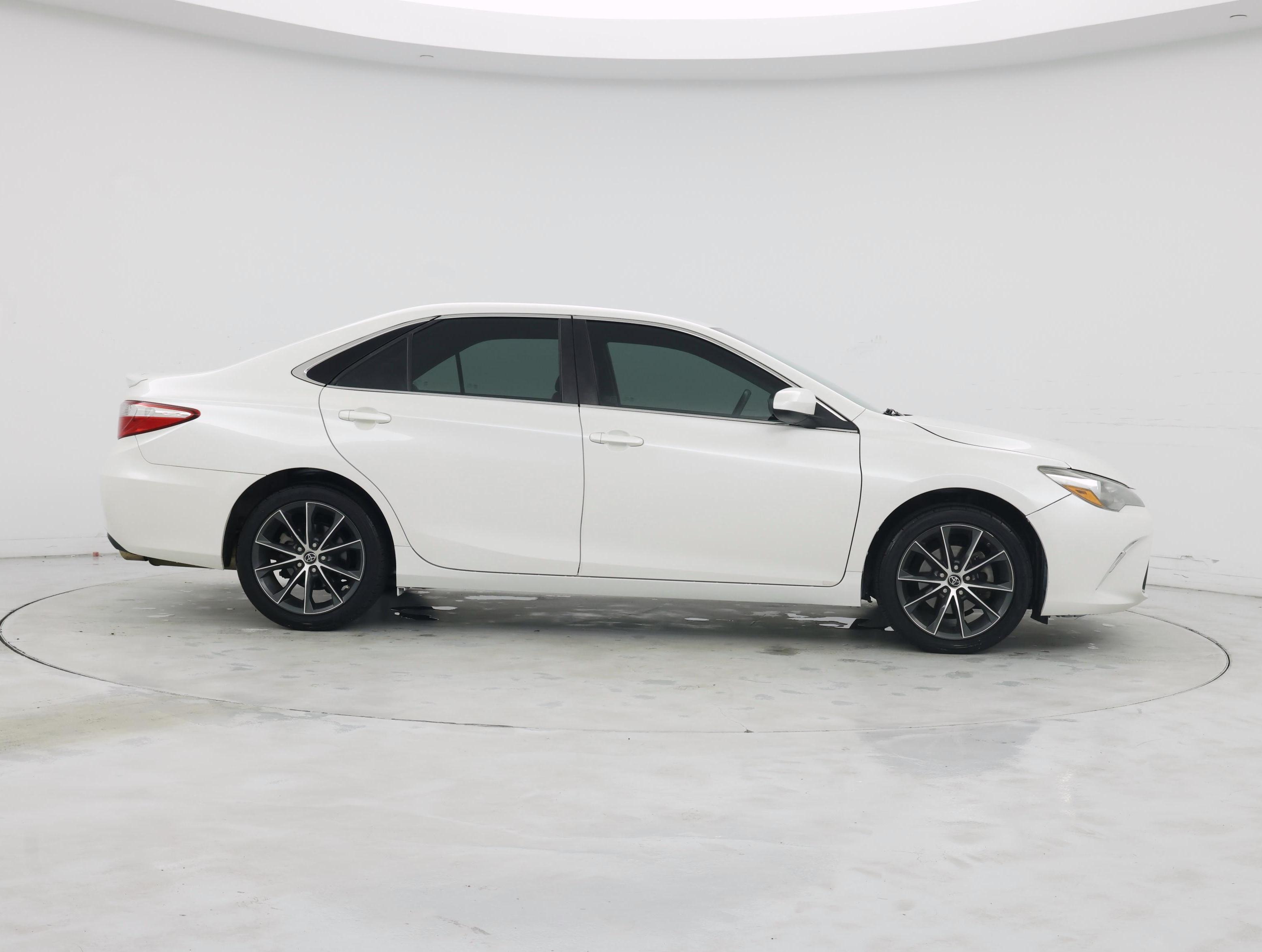 Thumbnail: 2015 Toyota Camry - 7