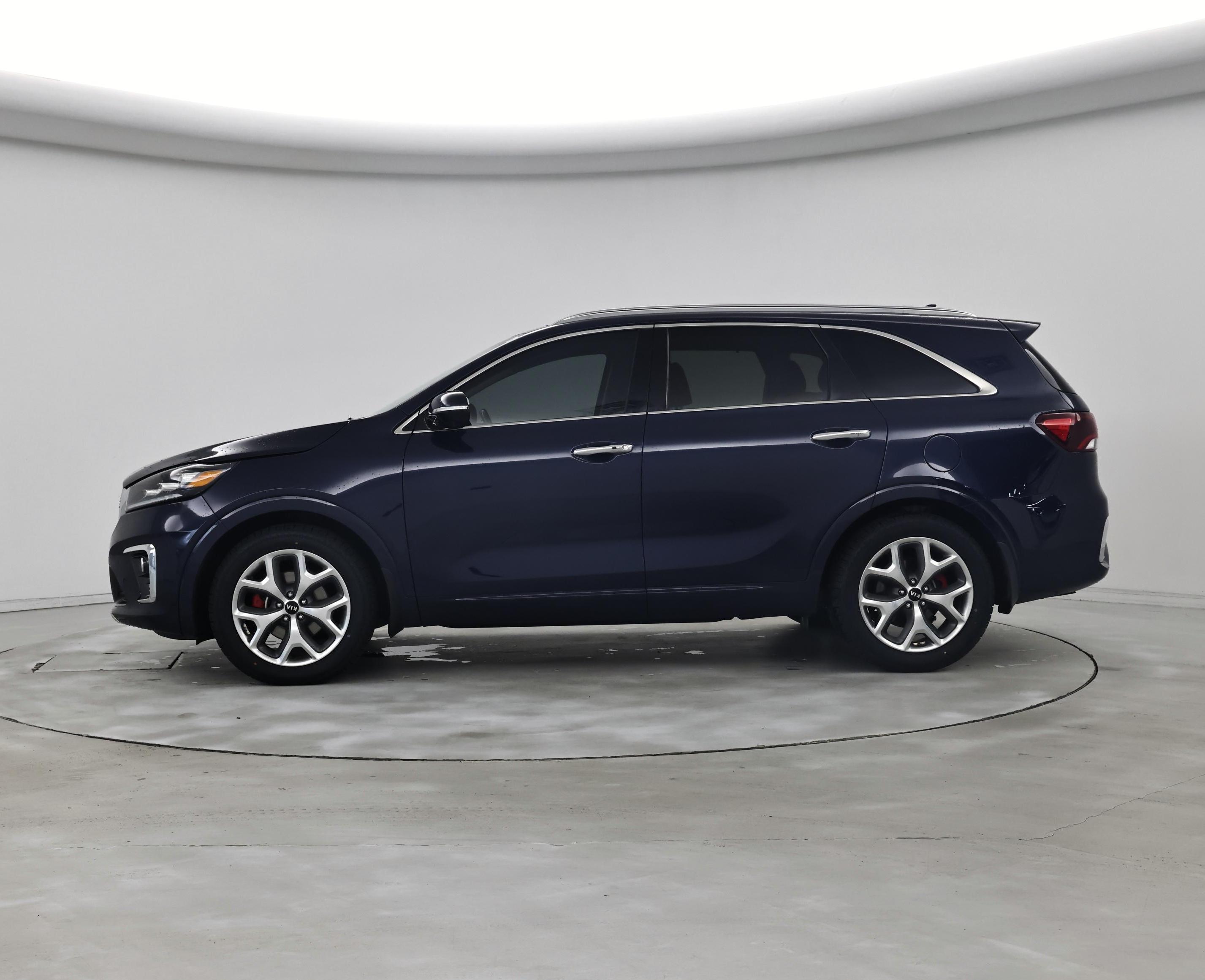 Thumbnail: 2019 Kia Sorento - 3