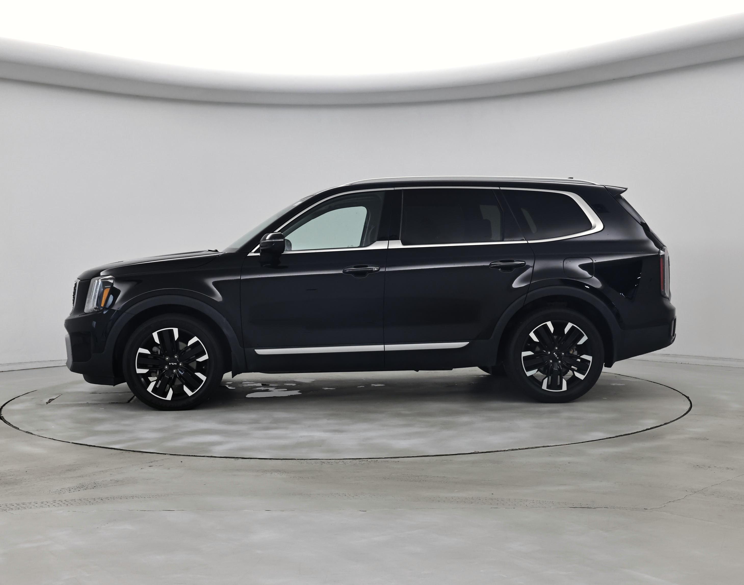 Thumbnail: 2023 Kia Telluride - 3