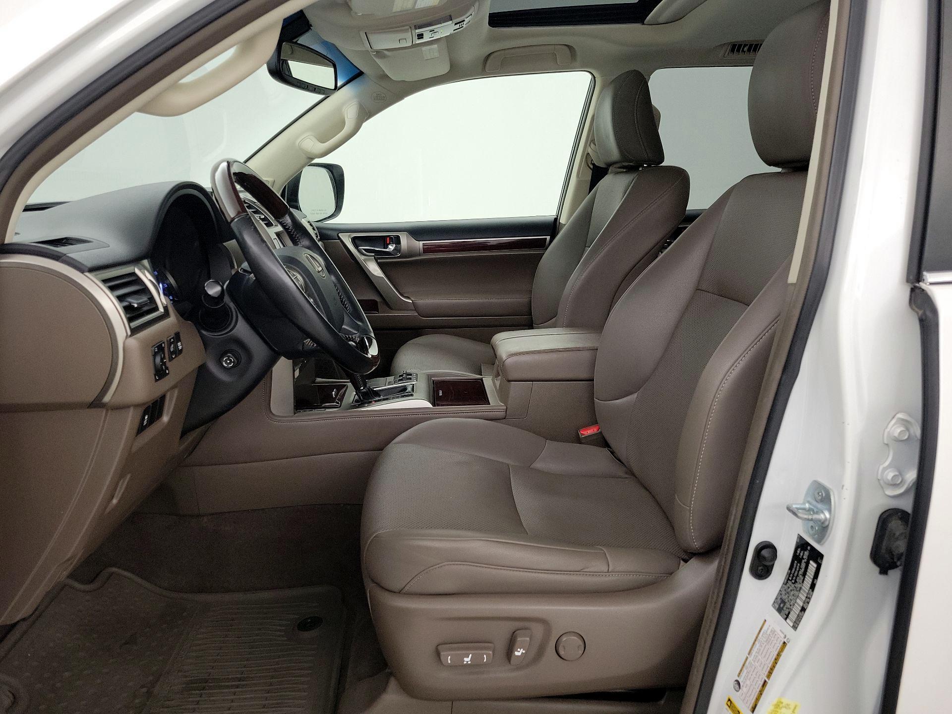 Thumbnail: 2019 Lexus GX - 11