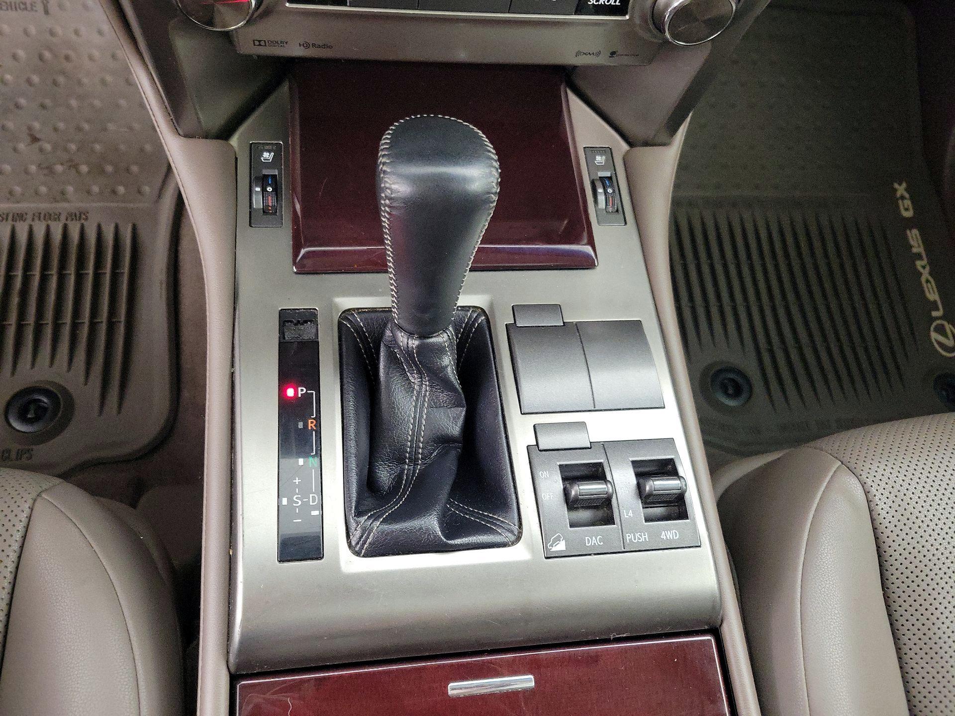 Thumbnail: 2019 Lexus GX - 18