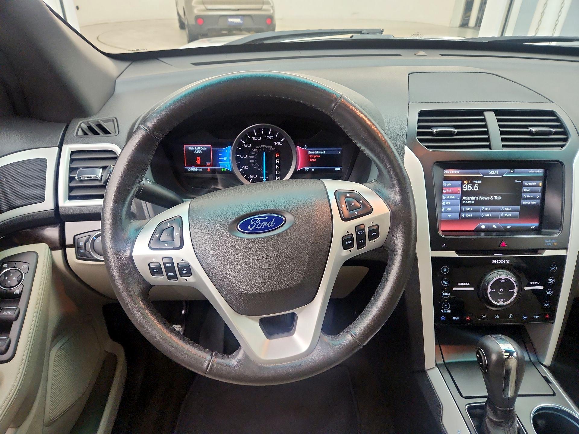 Thumbnail: 2015 Ford Explorer - 10