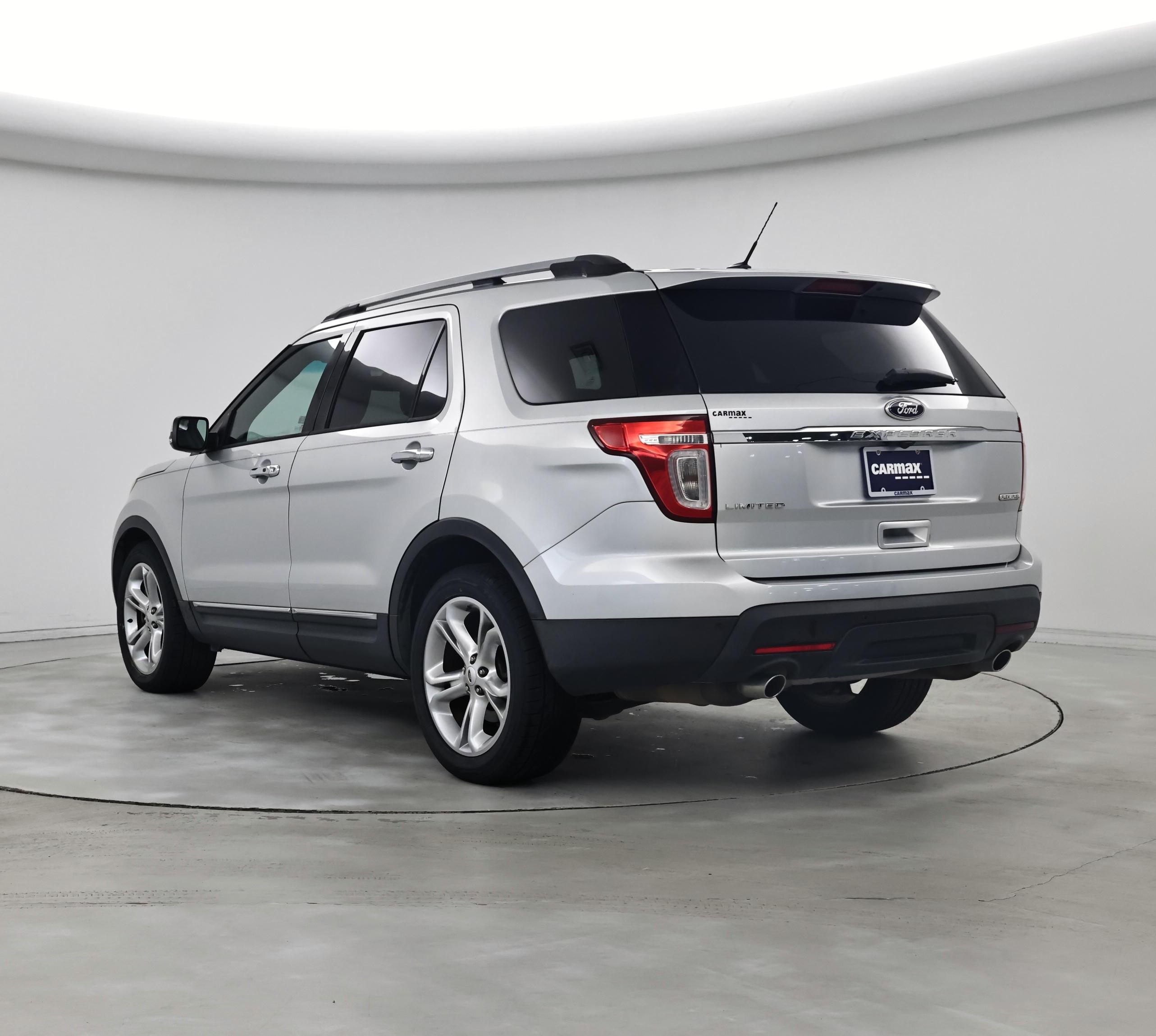 Thumbnail: 2015 Ford Explorer - 2