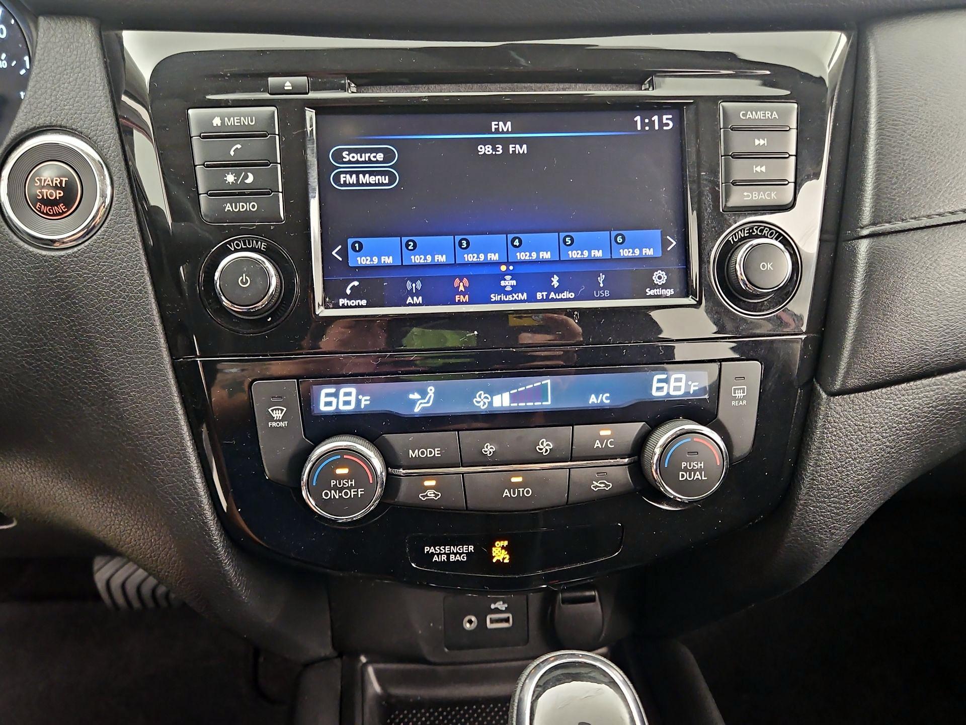 Thumbnail: 2019 Nissan Rogue - 15
