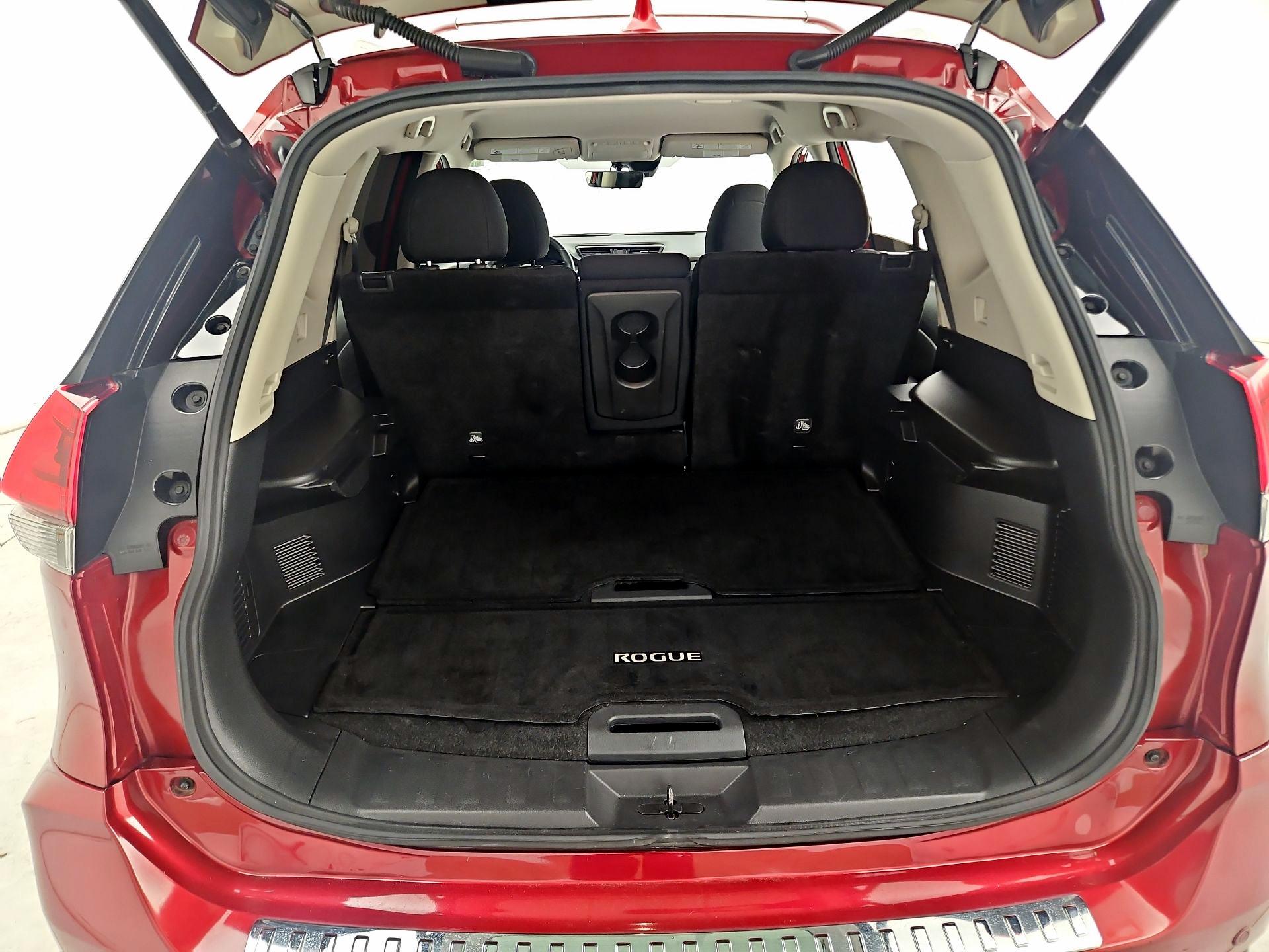 Thumbnail: 2019 Nissan Rogue - 20