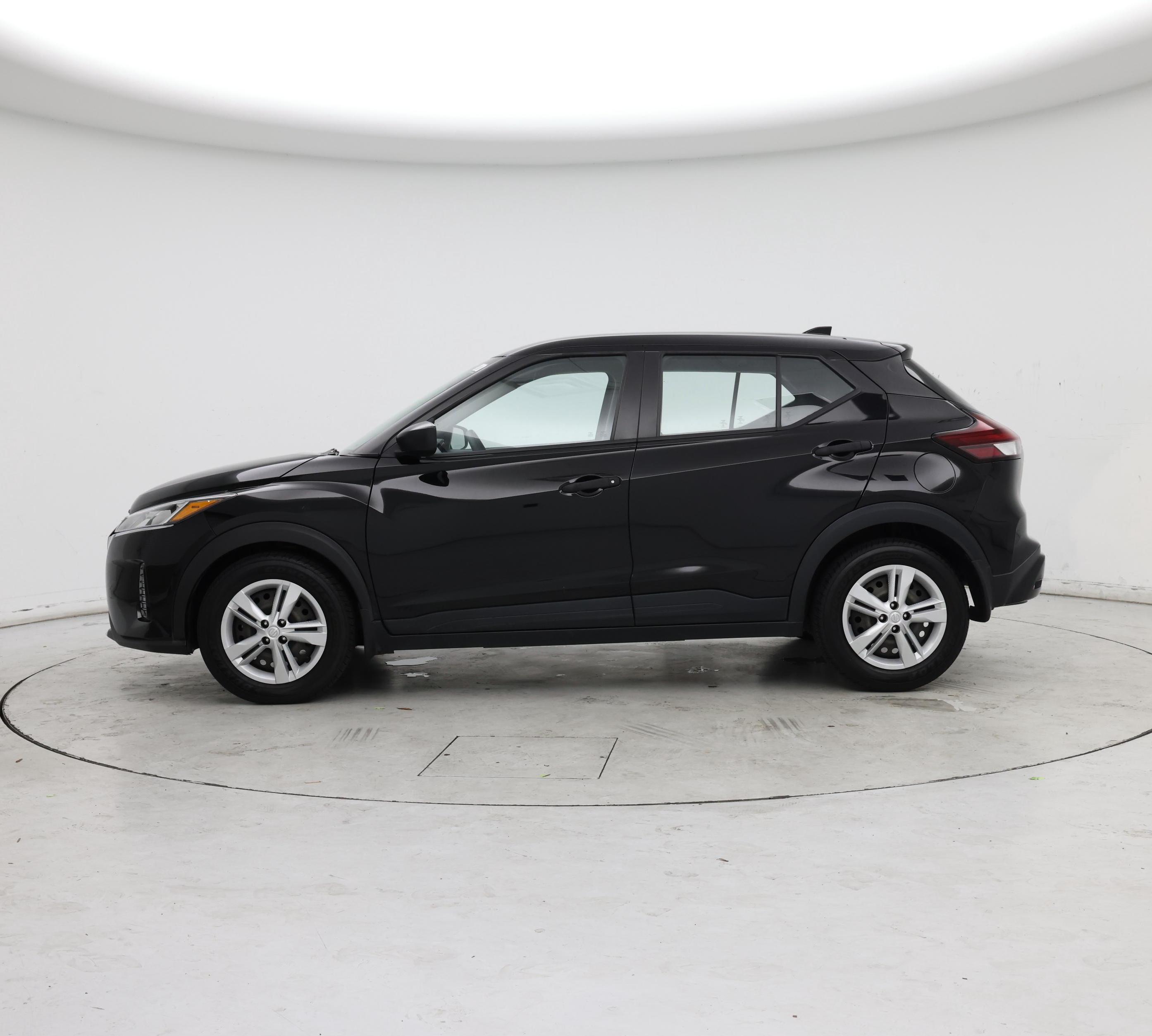 Thumbnail: 2022 Nissan Kicks - 3