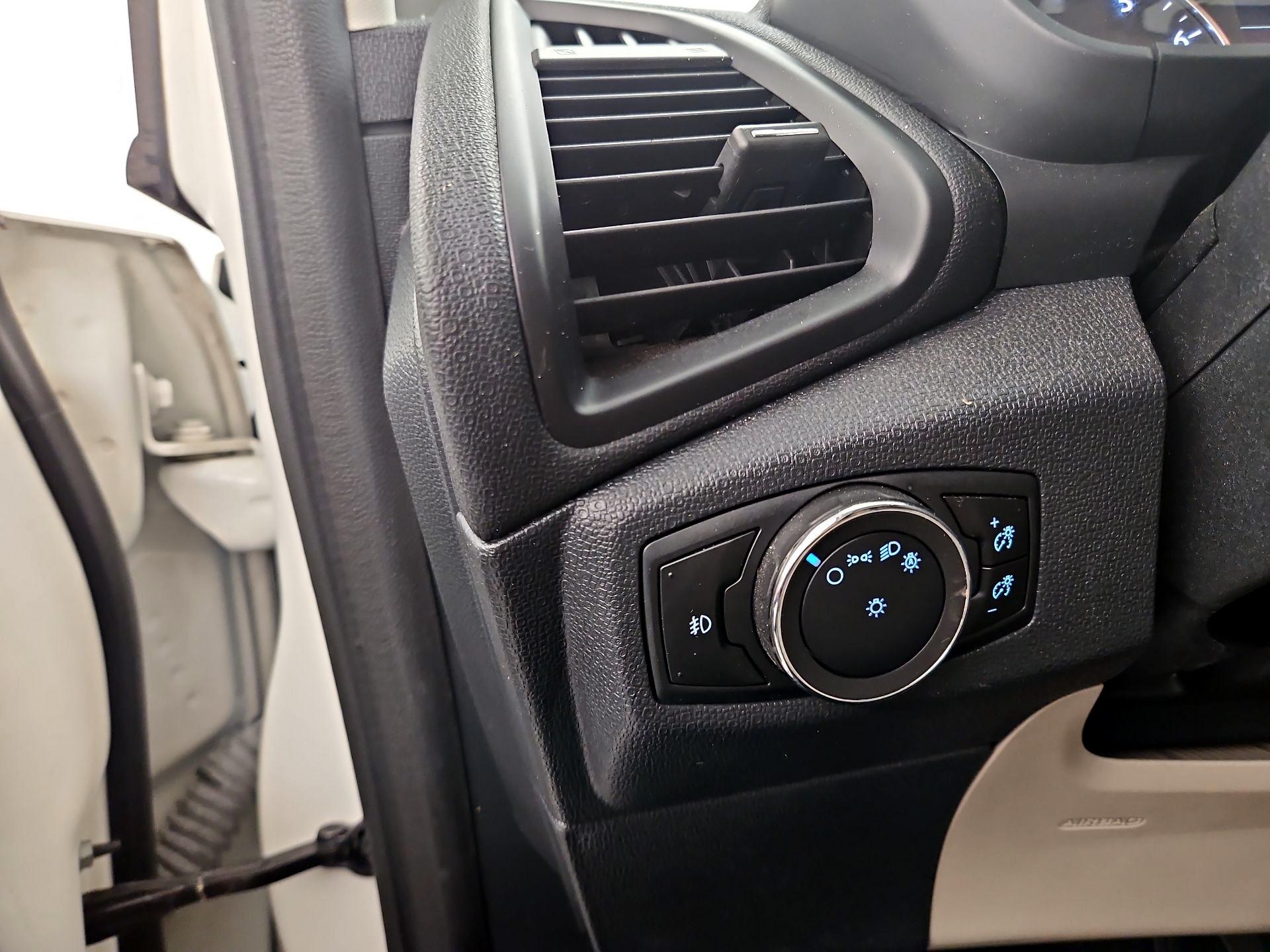 Thumbnail: 2018 Ford EcoSport - 13