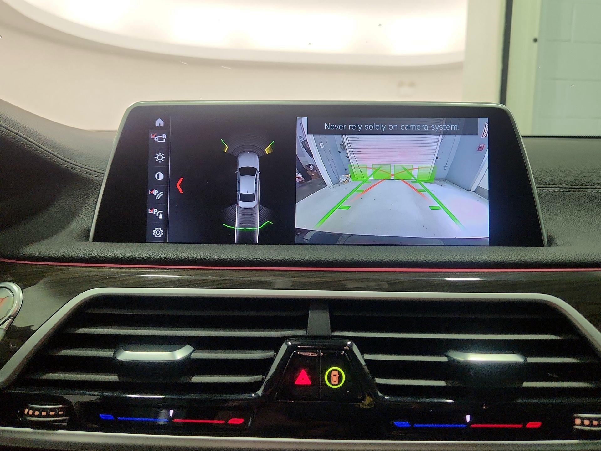 Thumbnail: 2019 BMW 7 Series - 14