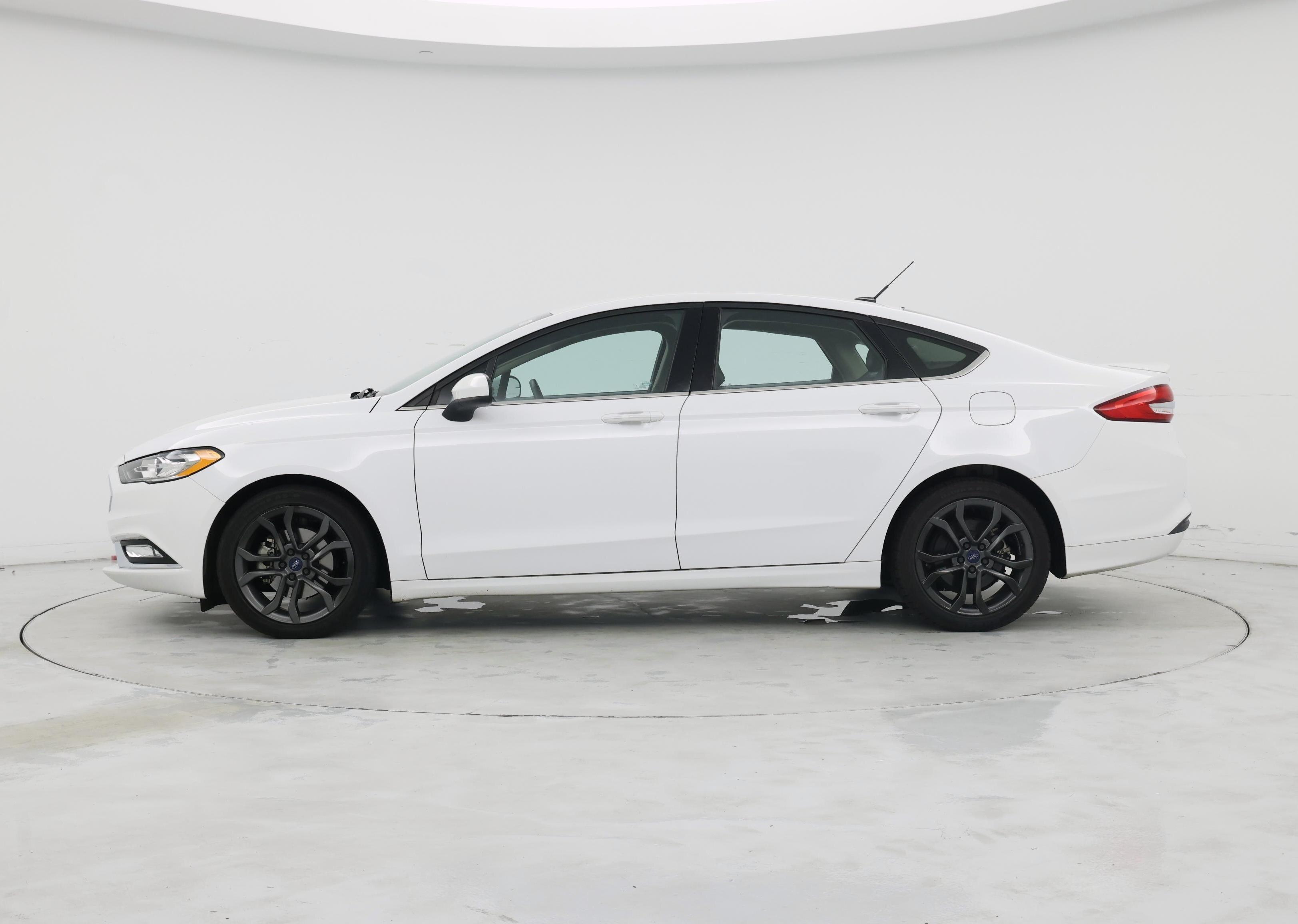 Thumbnail: 2018 Ford Fusion - 3