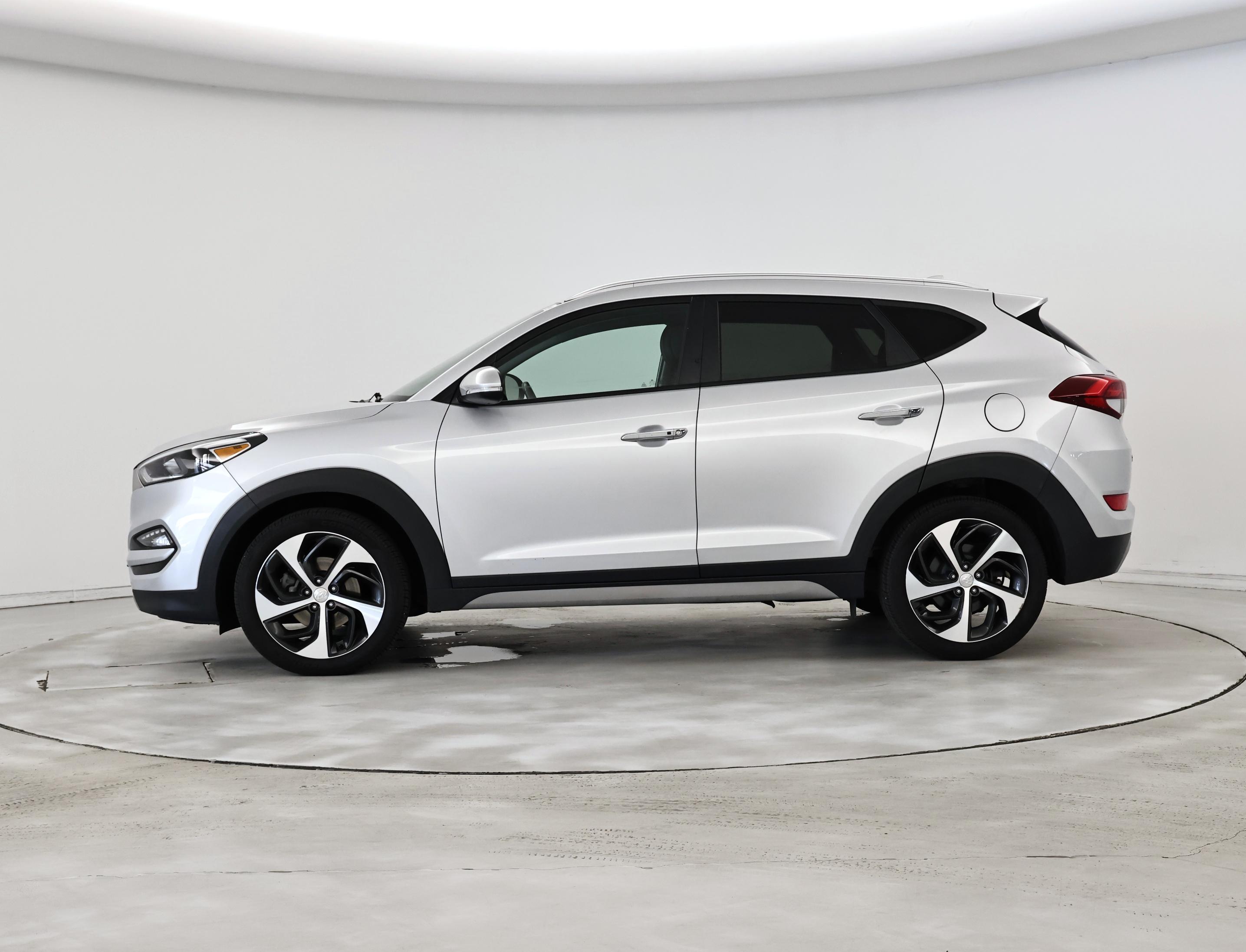 Thumbnail: 2018 Hyundai Tucson - 3