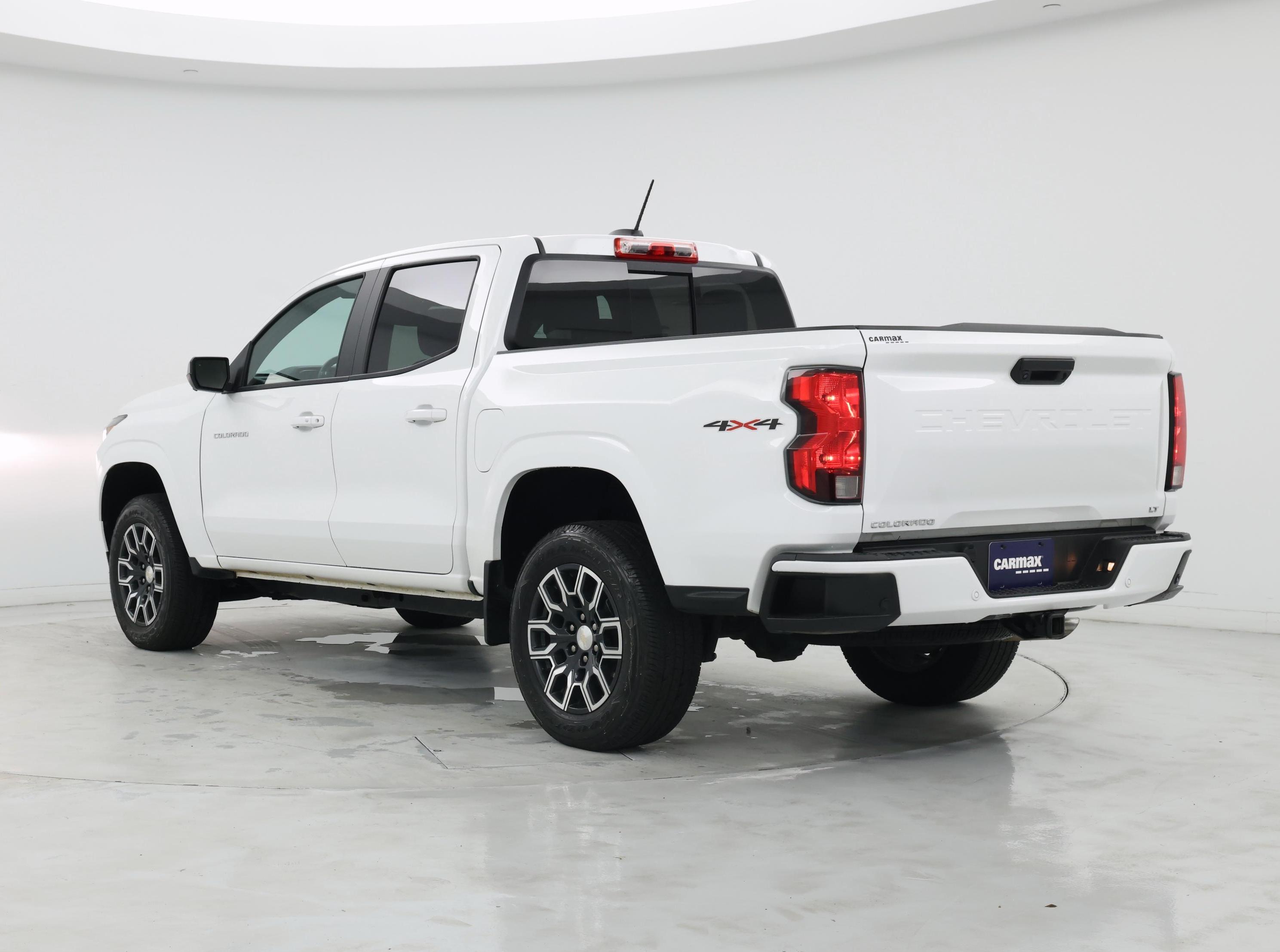Thumbnail: 2023 Chevrolet Colorado - 2
