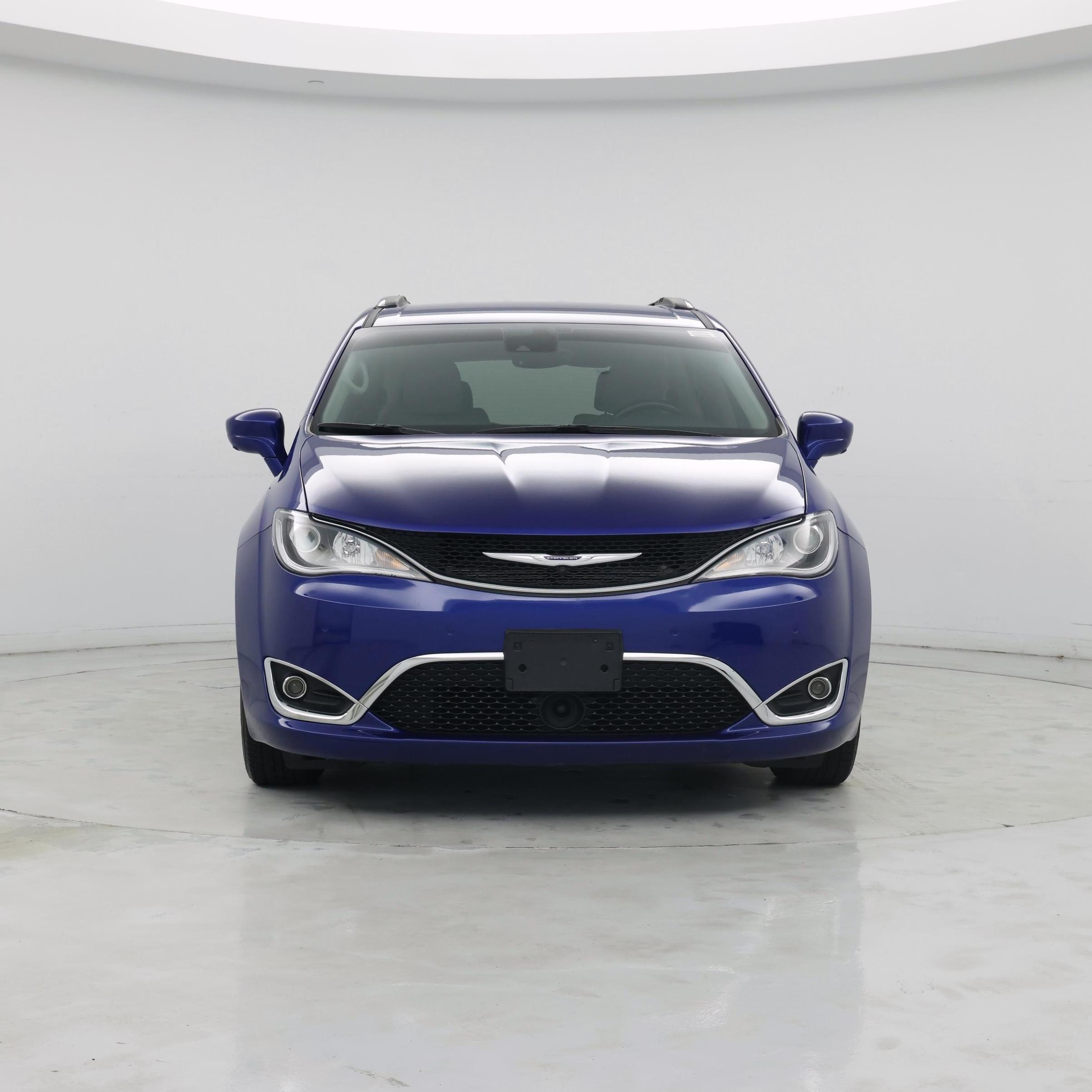 Thumbnail: 2019 Chrysler Pacifica - 5