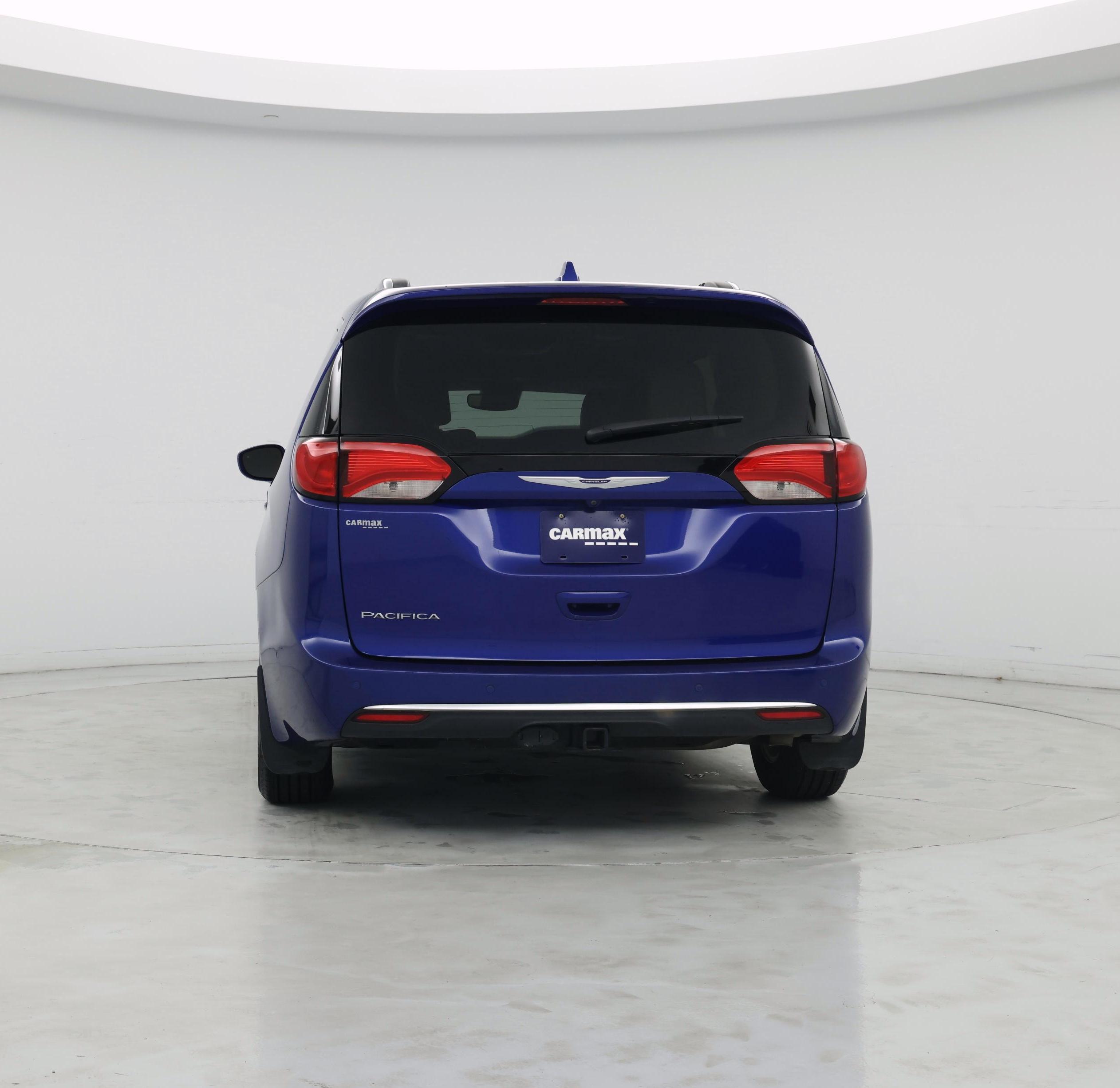 Thumbnail: 2019 Chrysler Pacifica - 6
