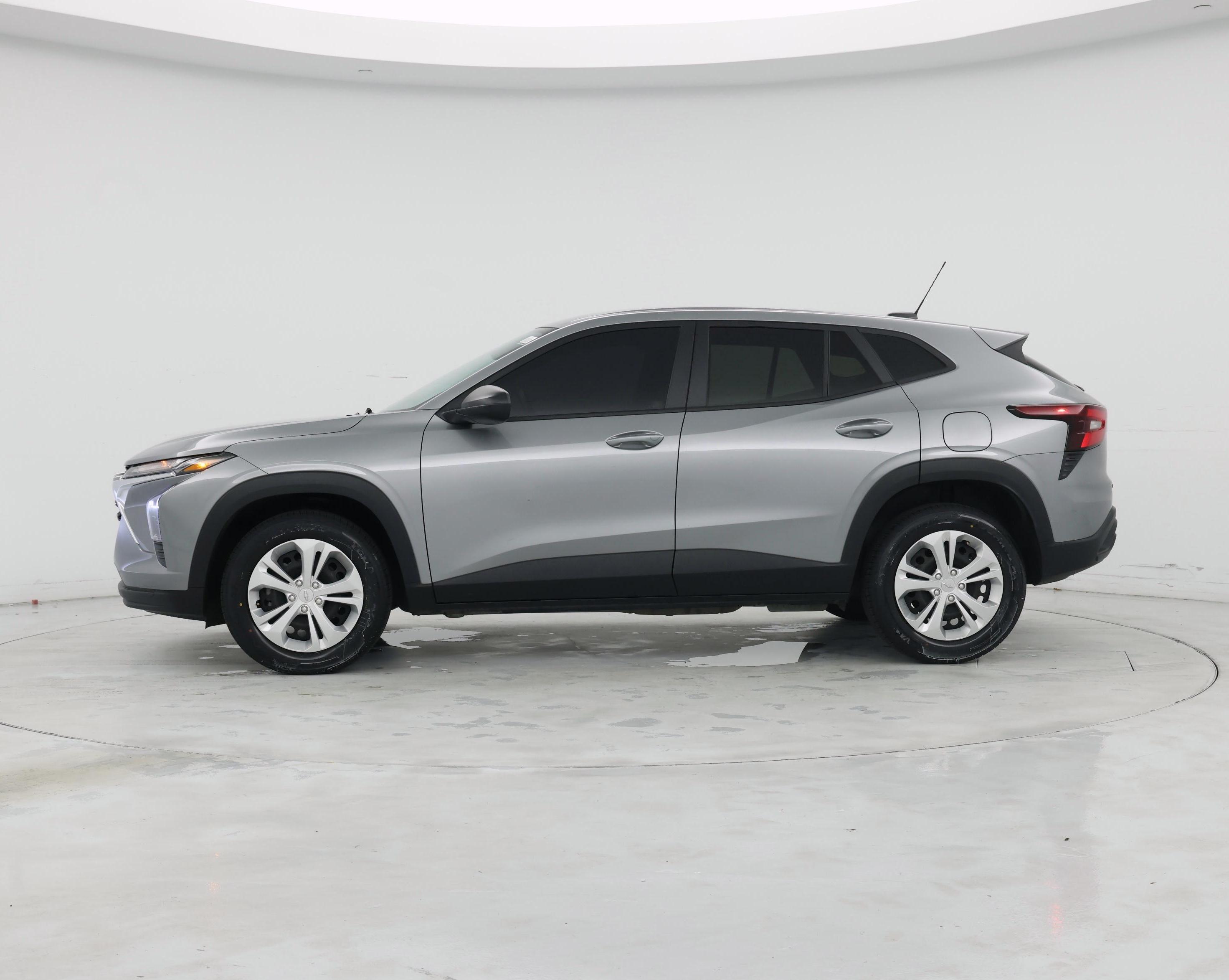 Thumbnail: 2024 Chevrolet Trax - 3