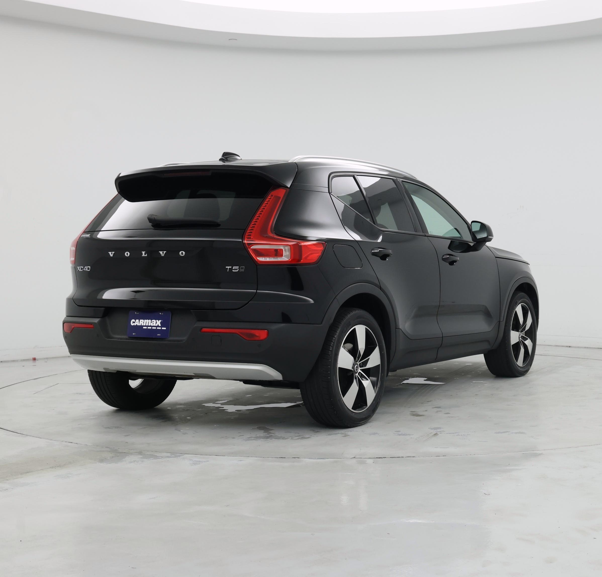 Thumbnail: 2021 Volvo XC40 - 8