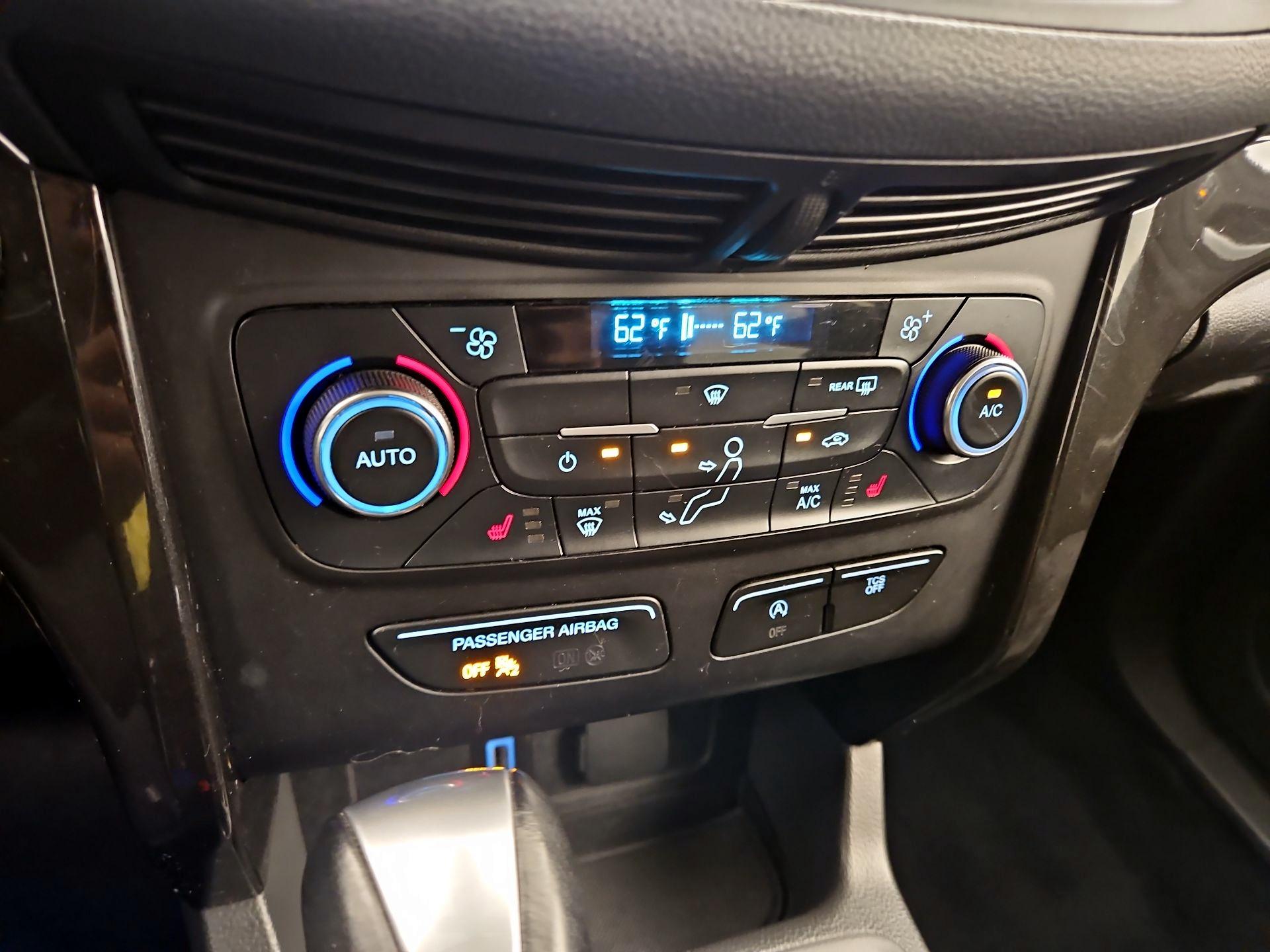 Thumbnail: 2017 Ford Escape - 17