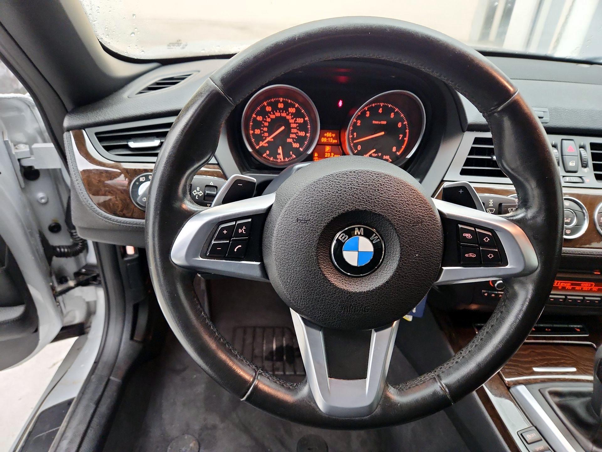 Thumbnail: 2013 BMW Z4 - 10
