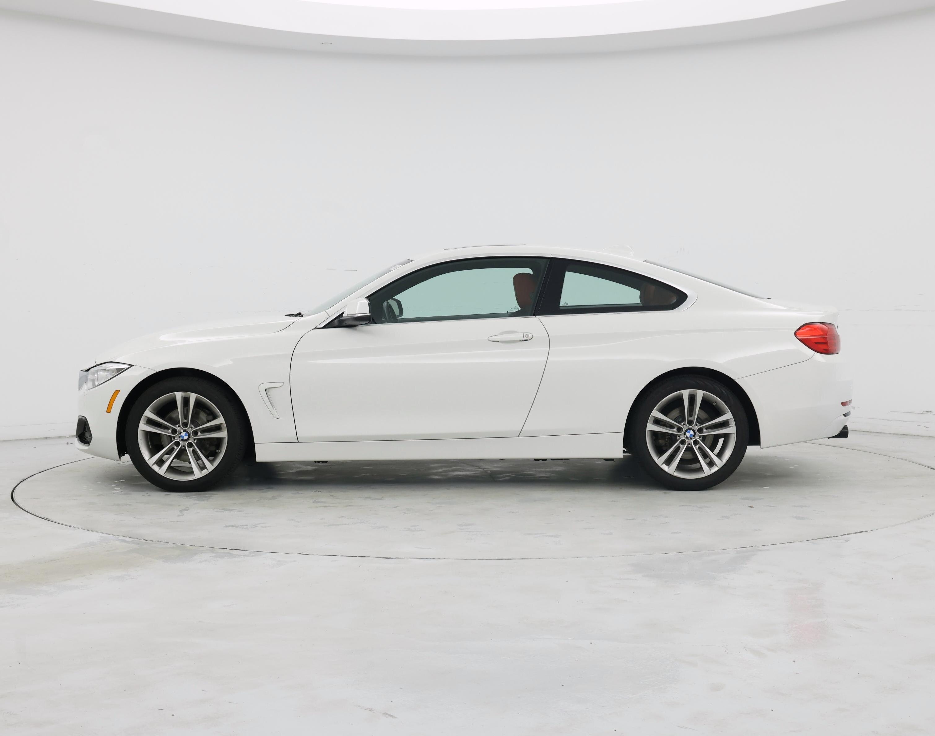 Thumbnail: 2017 BMW 4 Series - 3