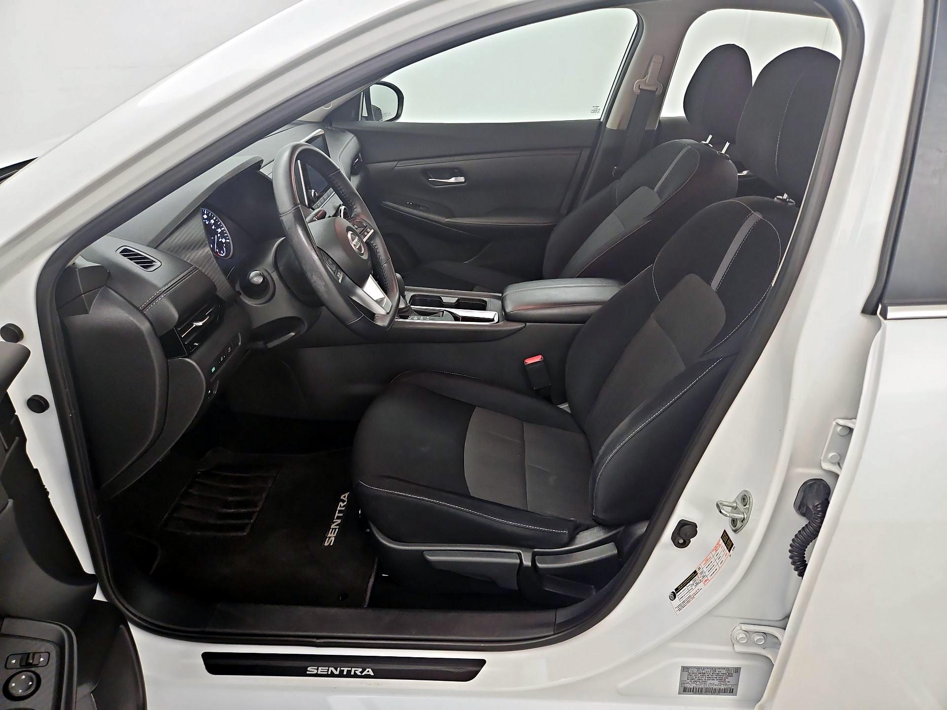 Thumbnail: 2020 Nissan Sentra - 11