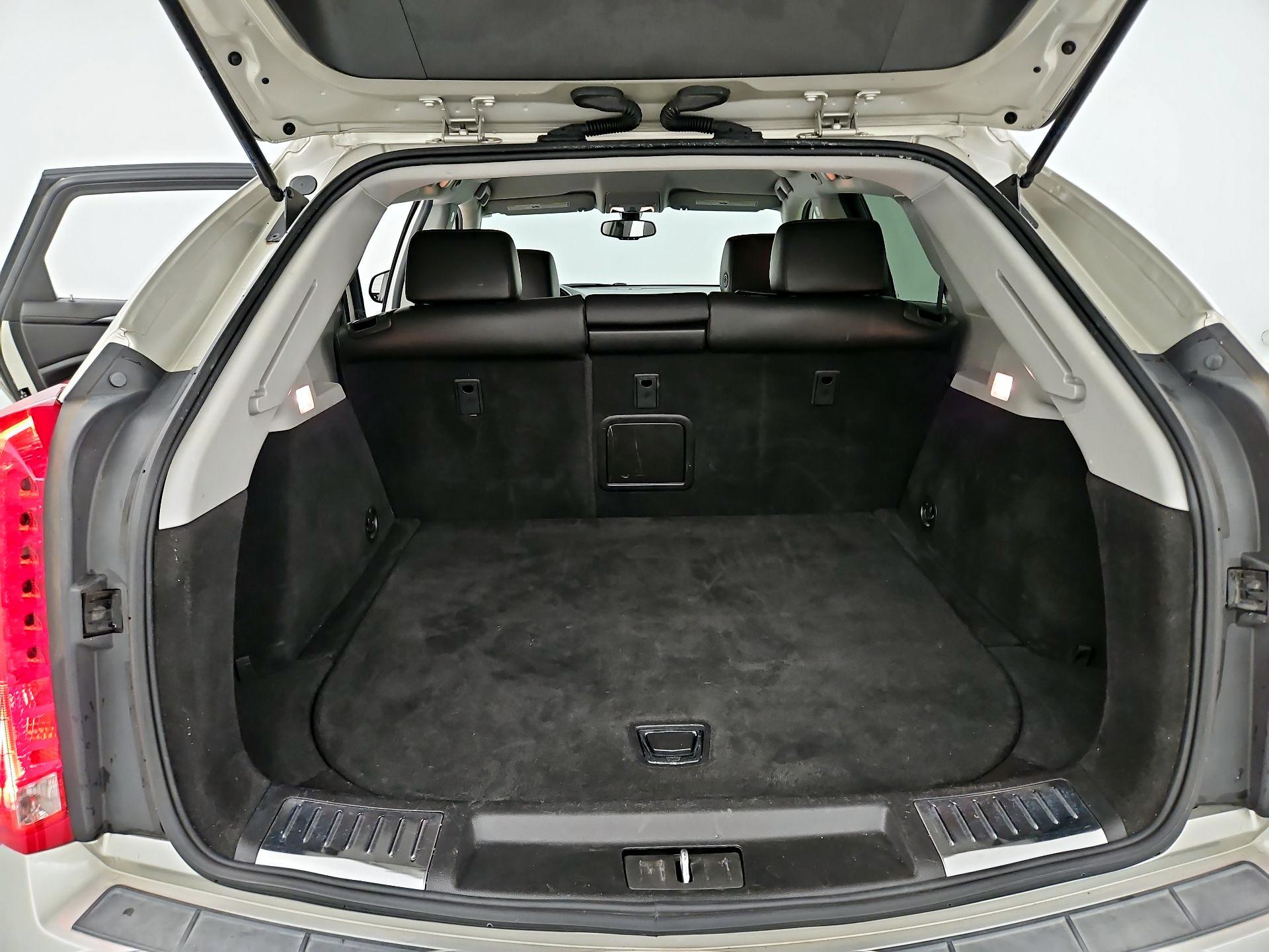 Thumbnail: 2016 Cadillac SRX - 19
