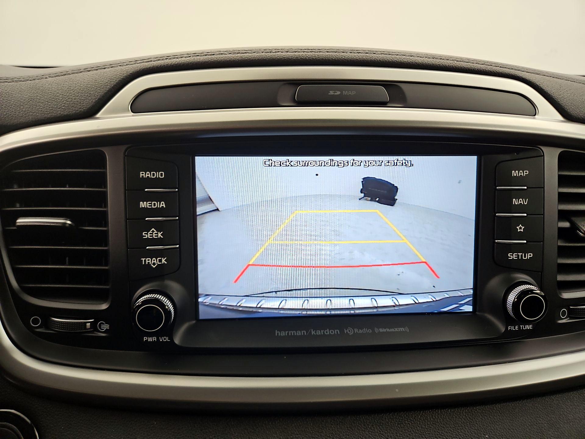 Thumbnail: 2019 Kia Sorento - 15