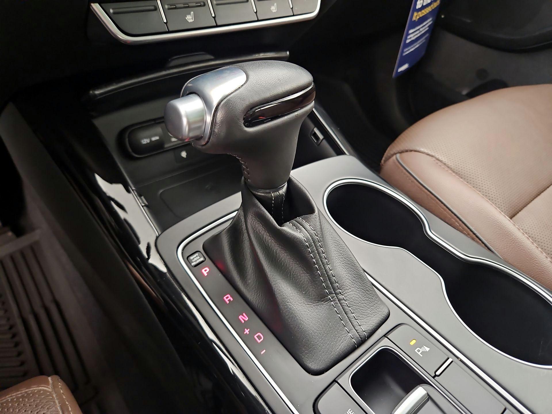 Thumbnail: 2019 Kia Sorento - 18