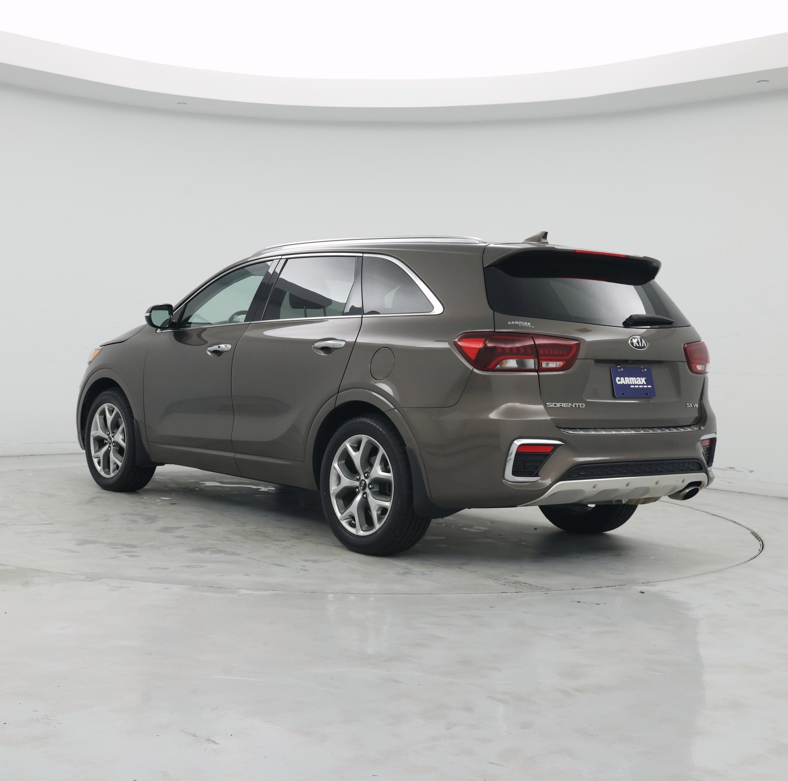 Thumbnail: 2019 Kia Sorento - 2