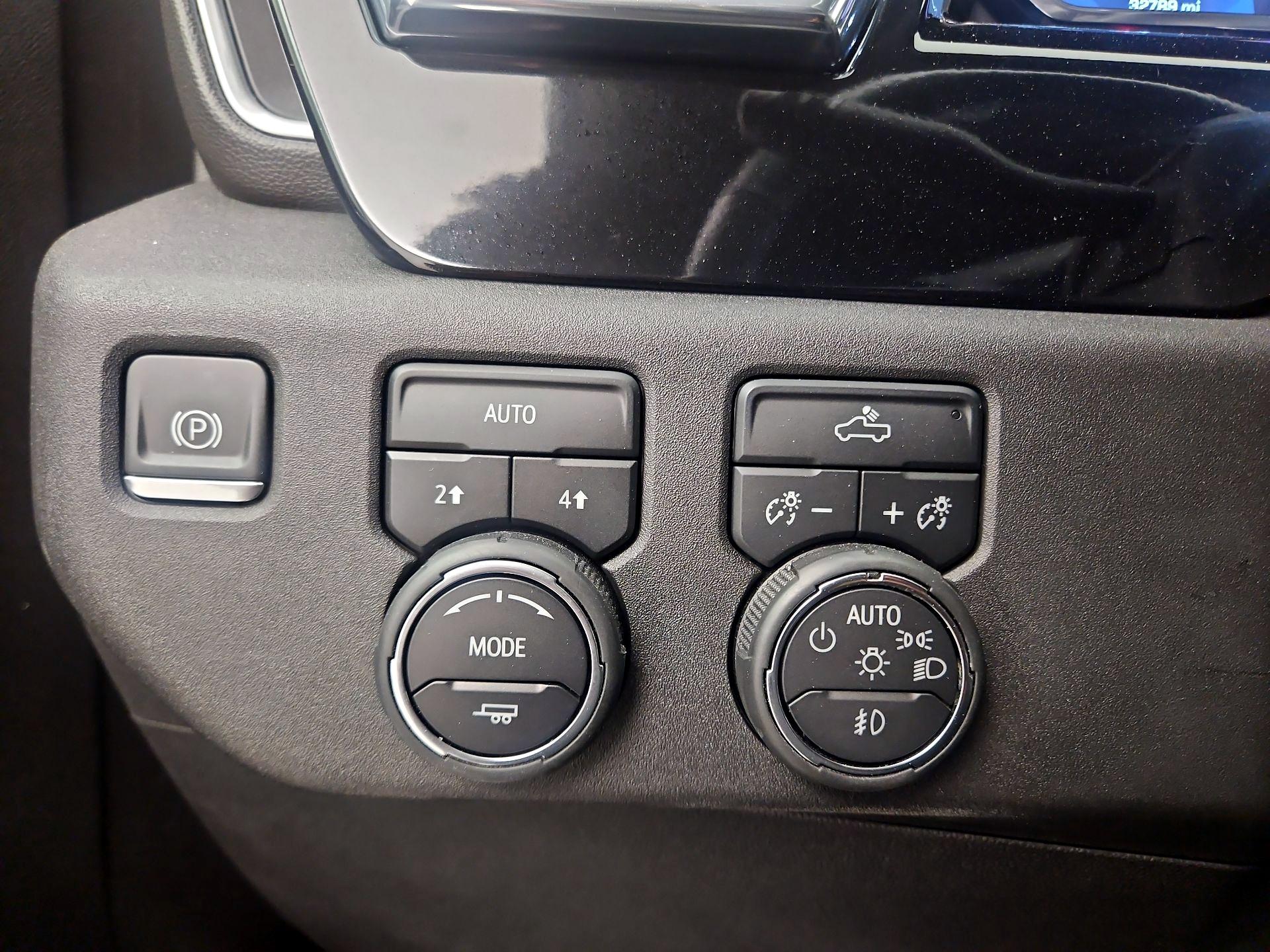 Thumbnail: 2023 Chevrolet Silverado 1500 - 13