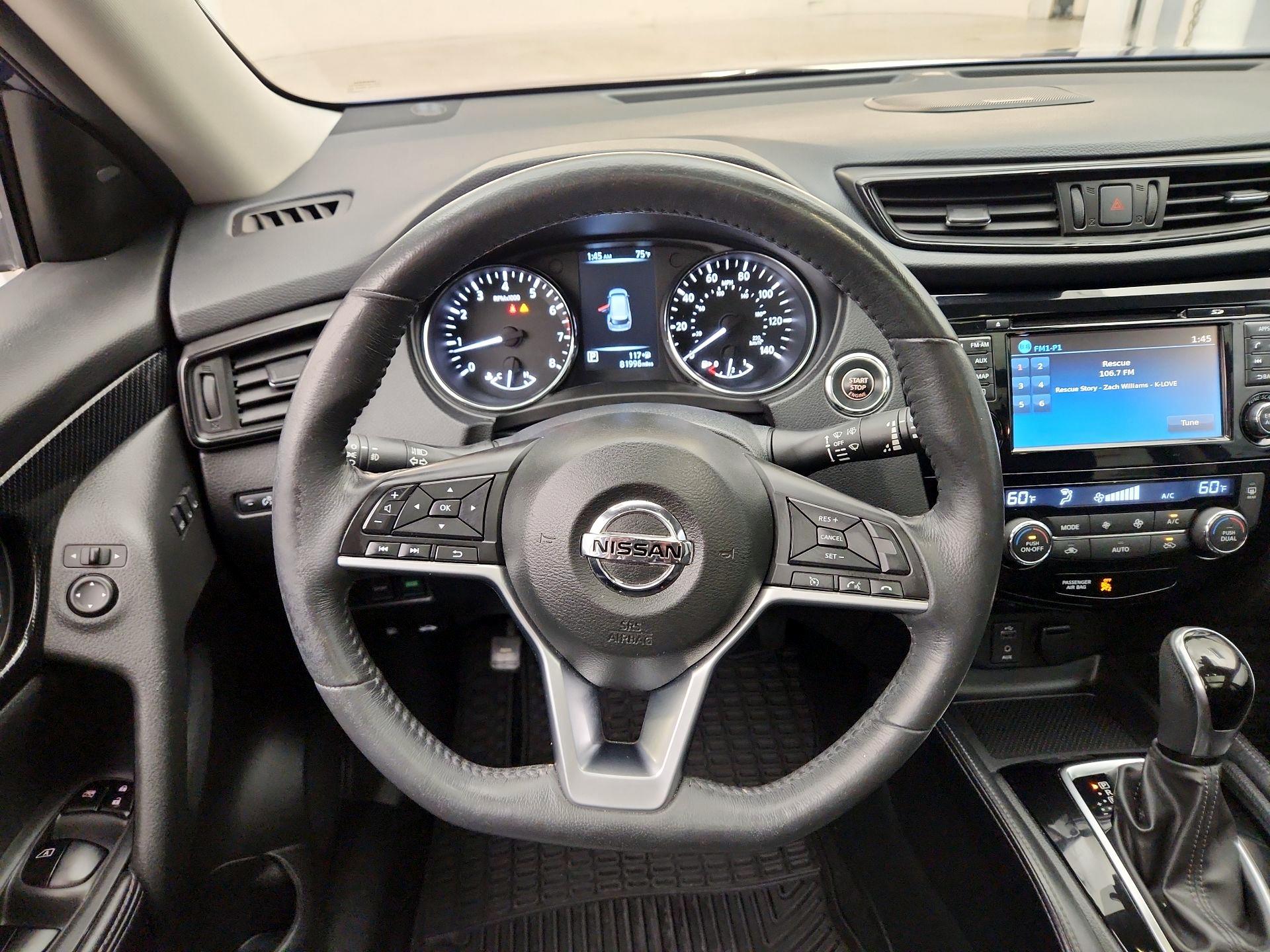Thumbnail: 2017 Nissan Rogue - 10
