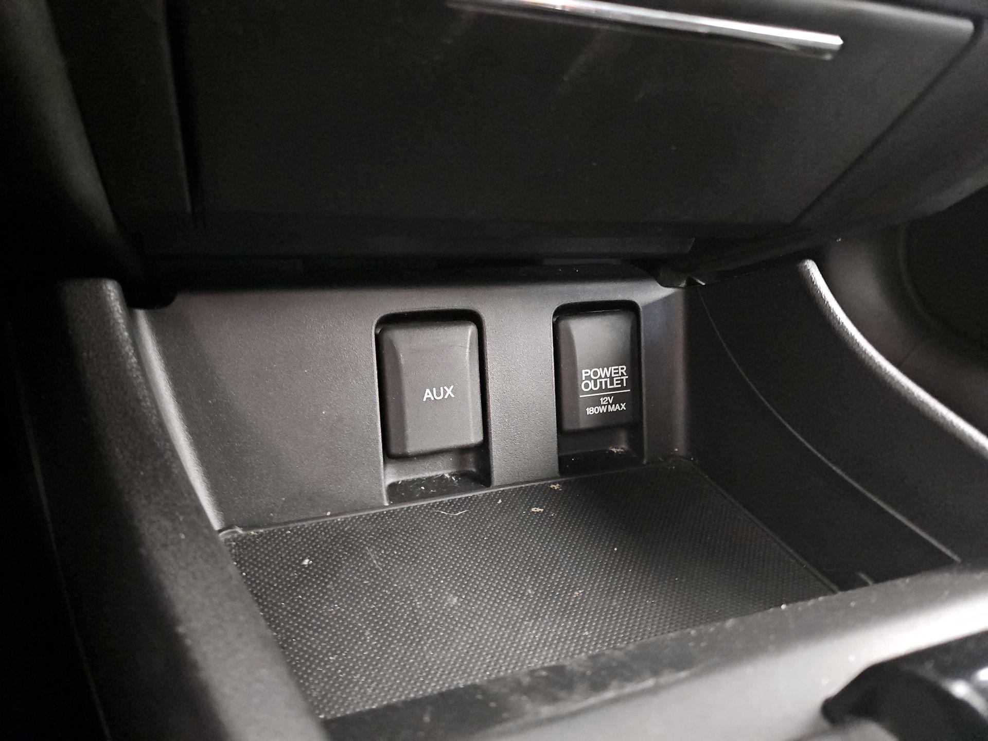 Thumbnail: 2013 Honda Civic - 18