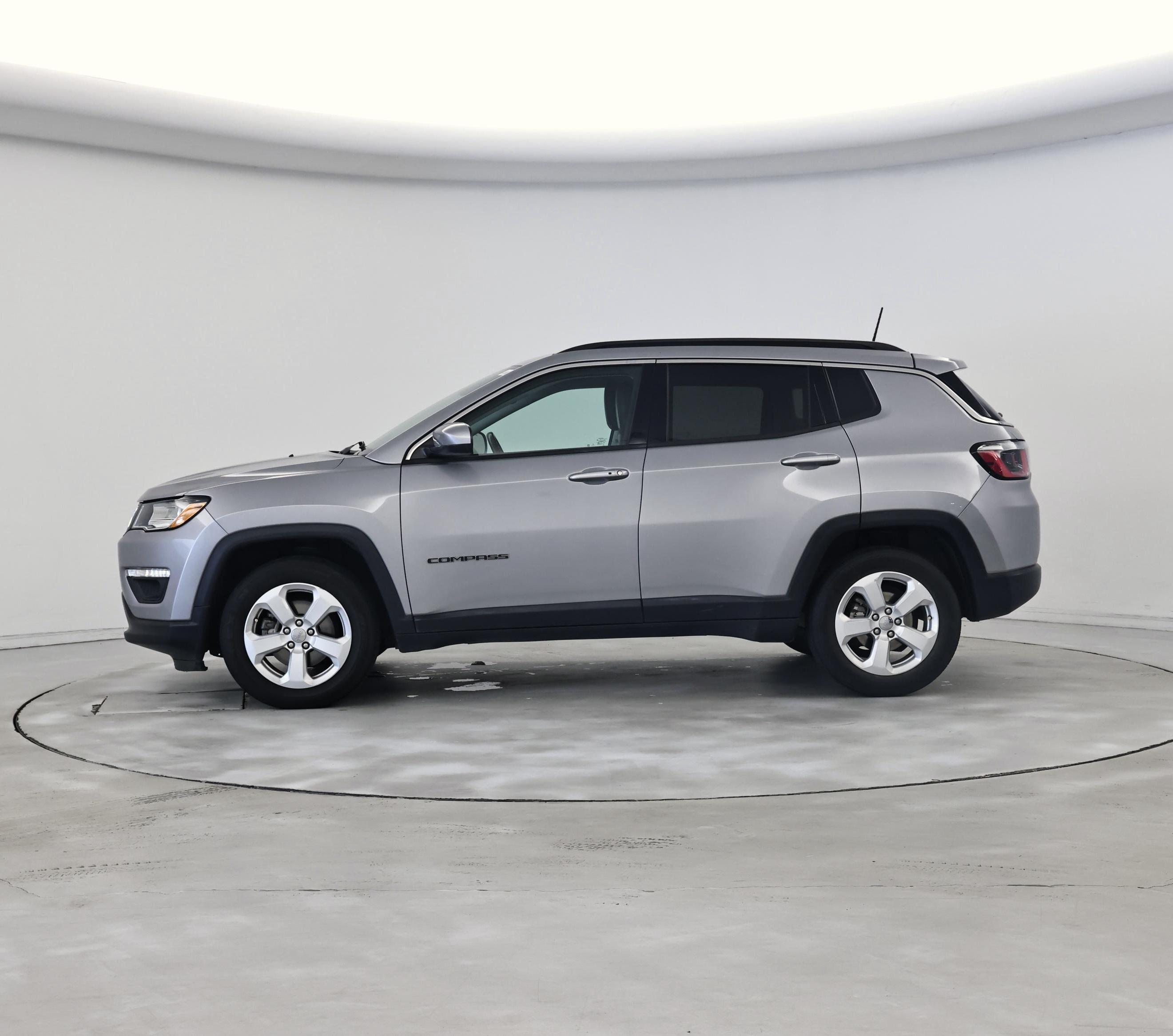 Thumbnail: 2018 Jeep Compass - 3