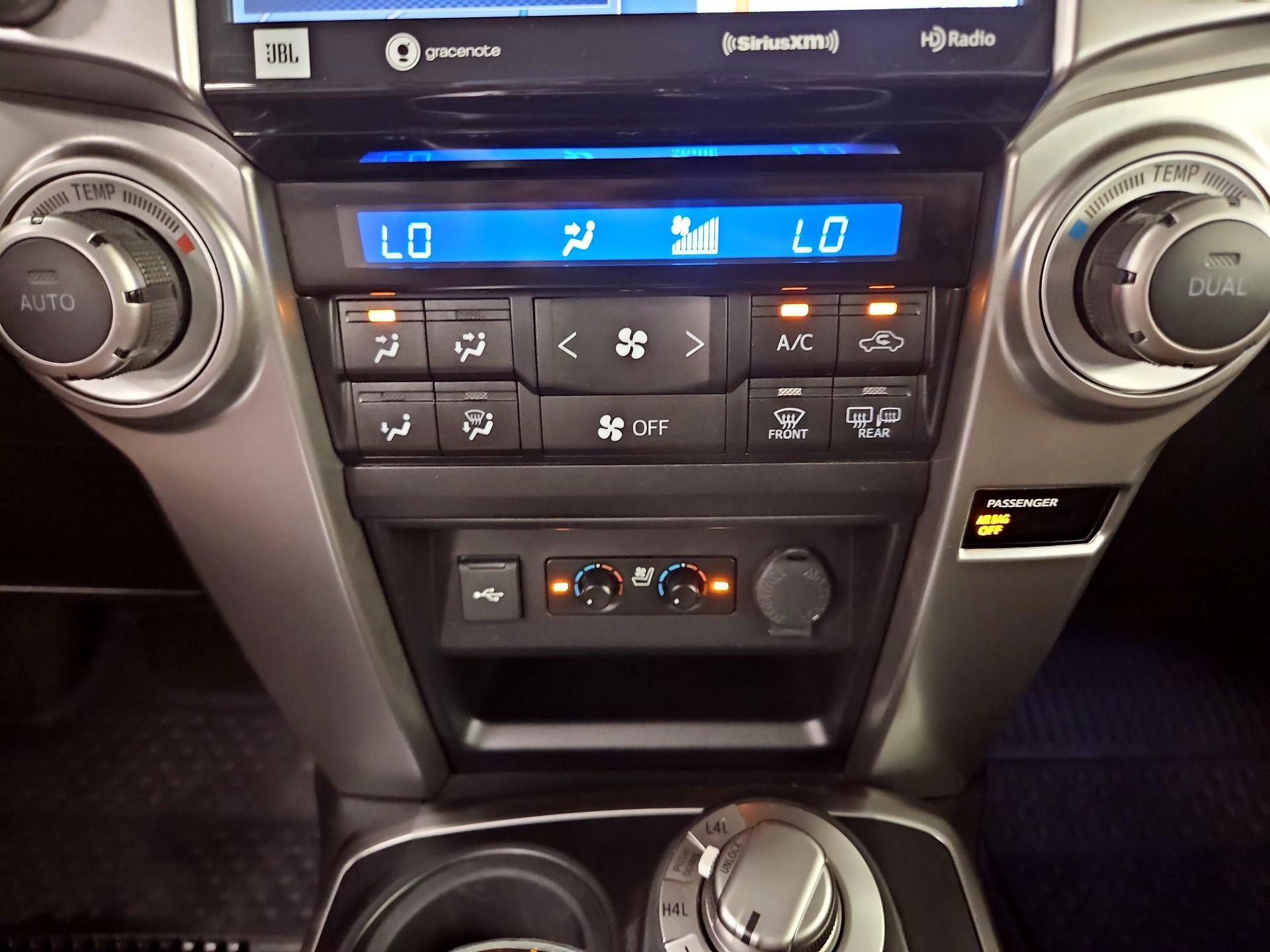 Thumbnail: 2020 Toyota 4Runner - 17