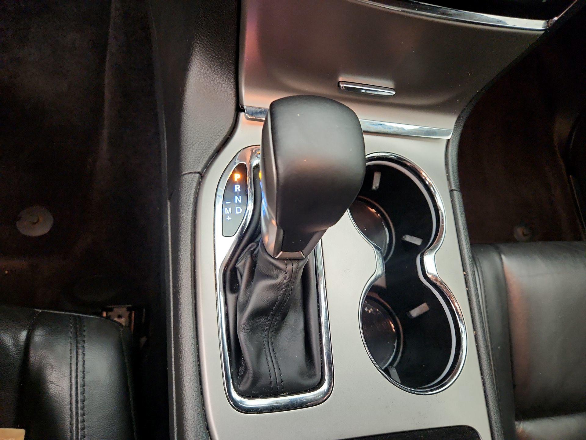 Thumbnail: 2019 Jeep Grand Cherokee - 18