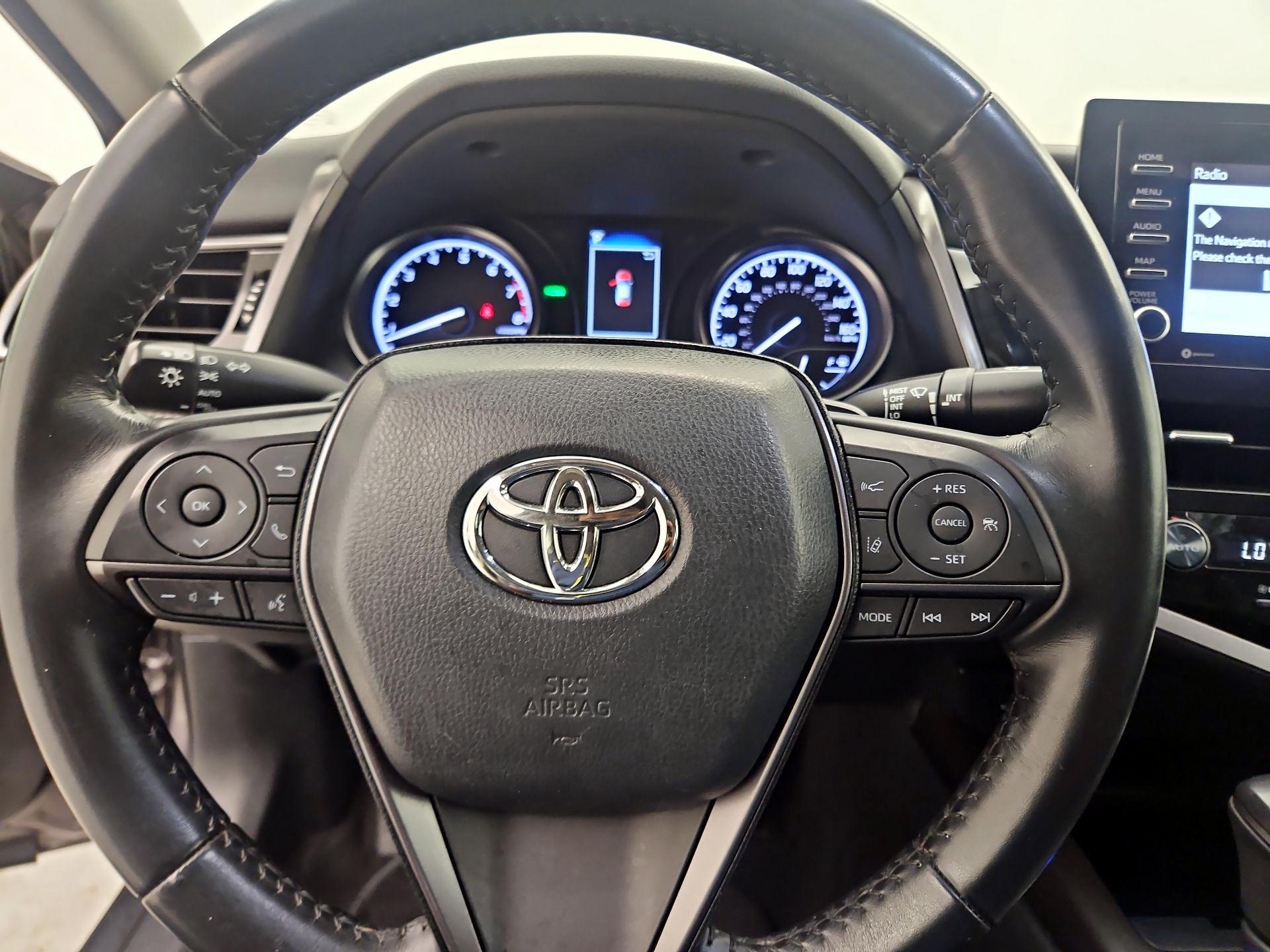 Thumbnail: 2023 Toyota Camry - 10