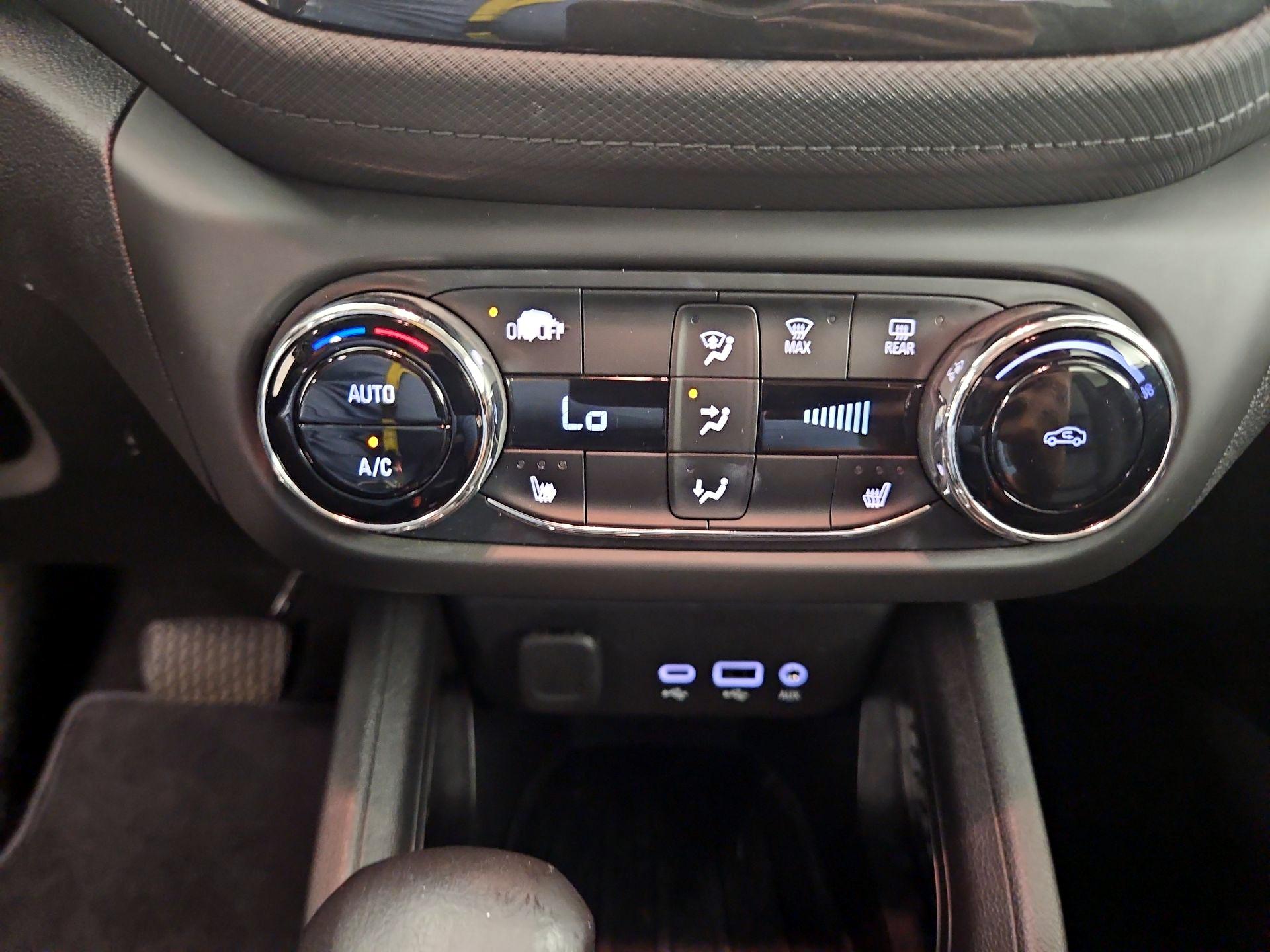 Thumbnail: 2021 Chevrolet TrailBlazer - 16