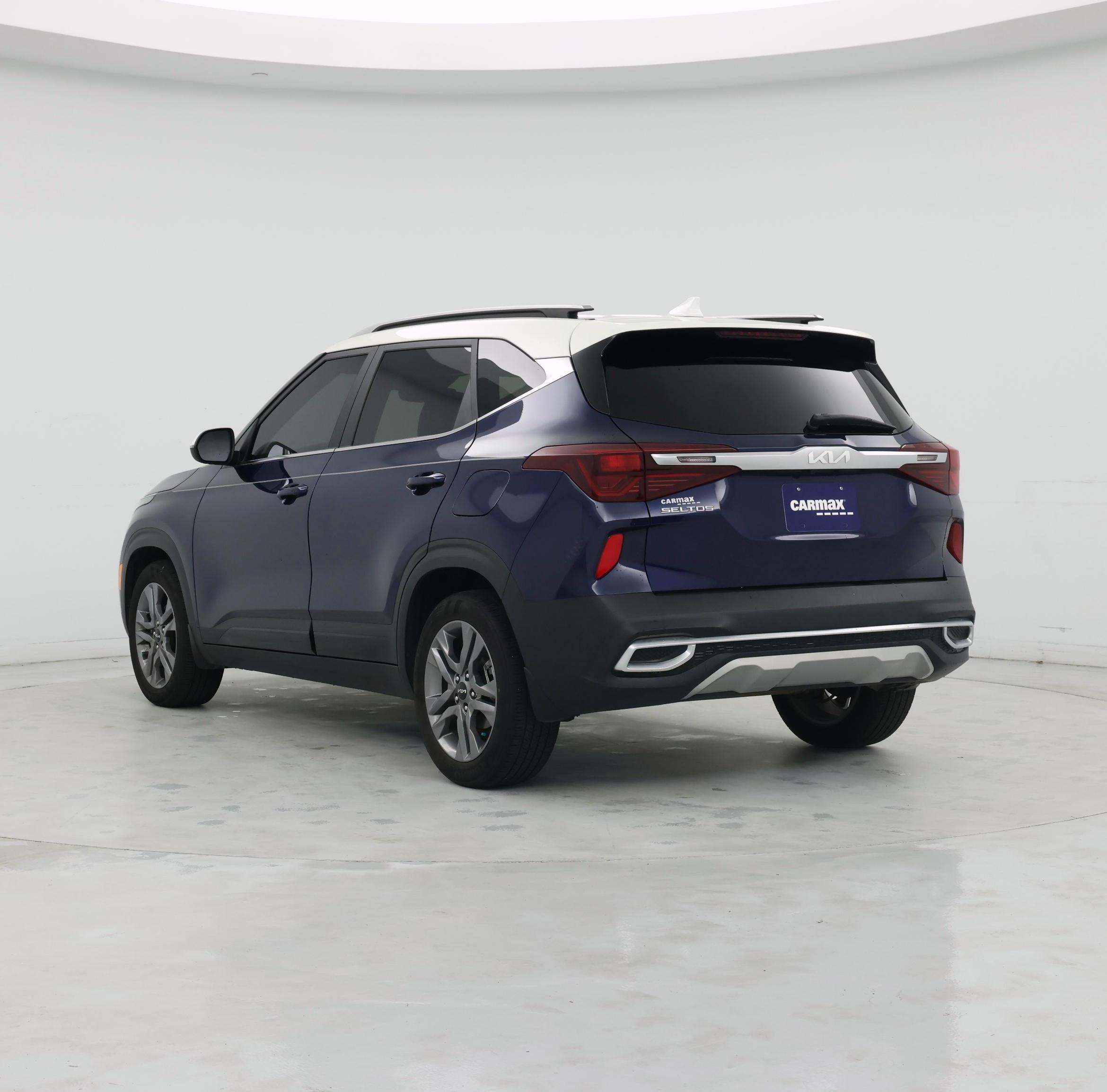Thumbnail: 2023 Kia Seltos - 2