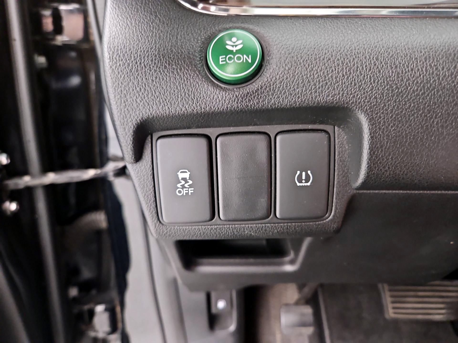 Thumbnail: 2015 Honda CR-V - 13