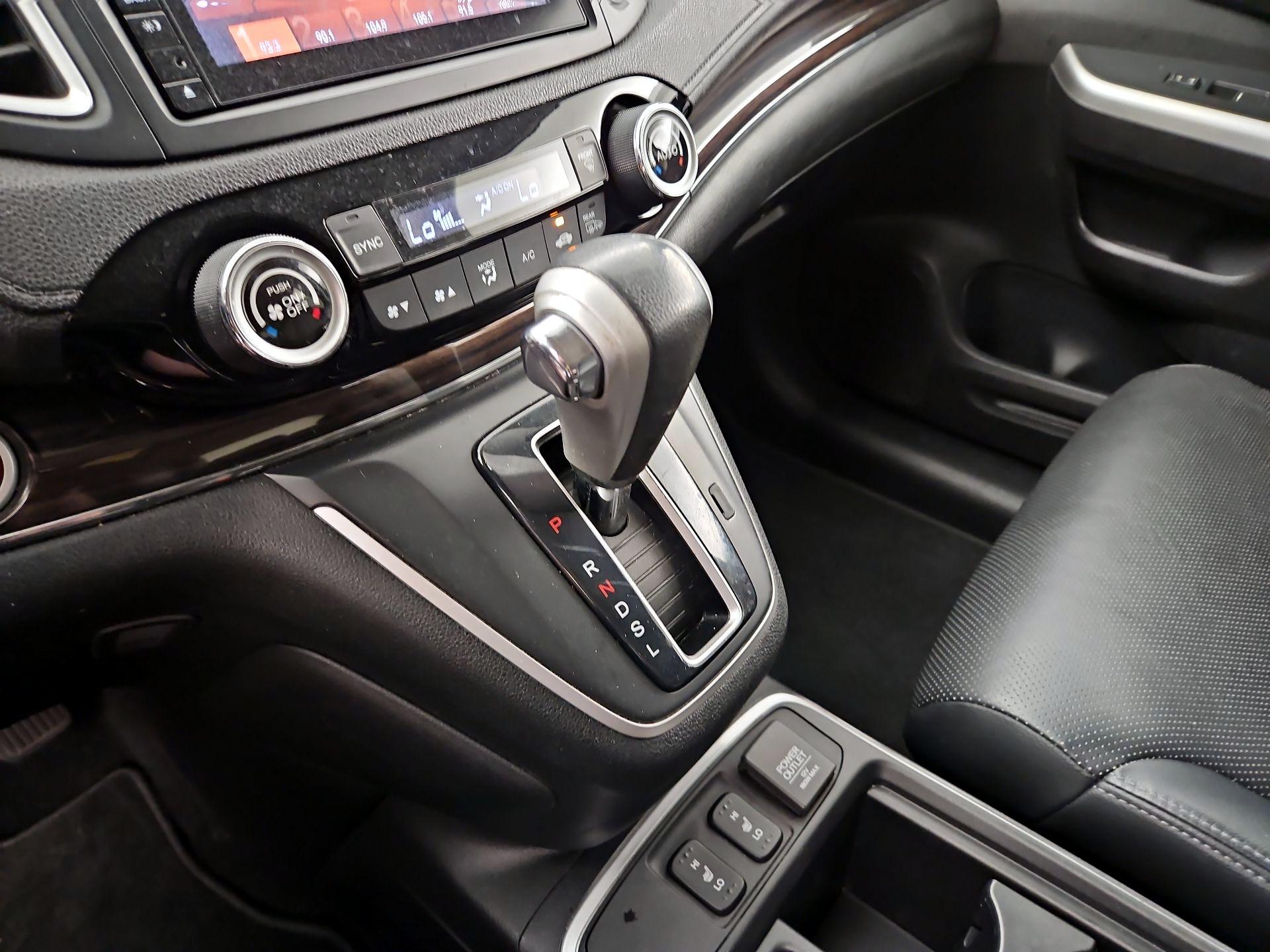 Thumbnail: 2015 Honda CR-V - 17