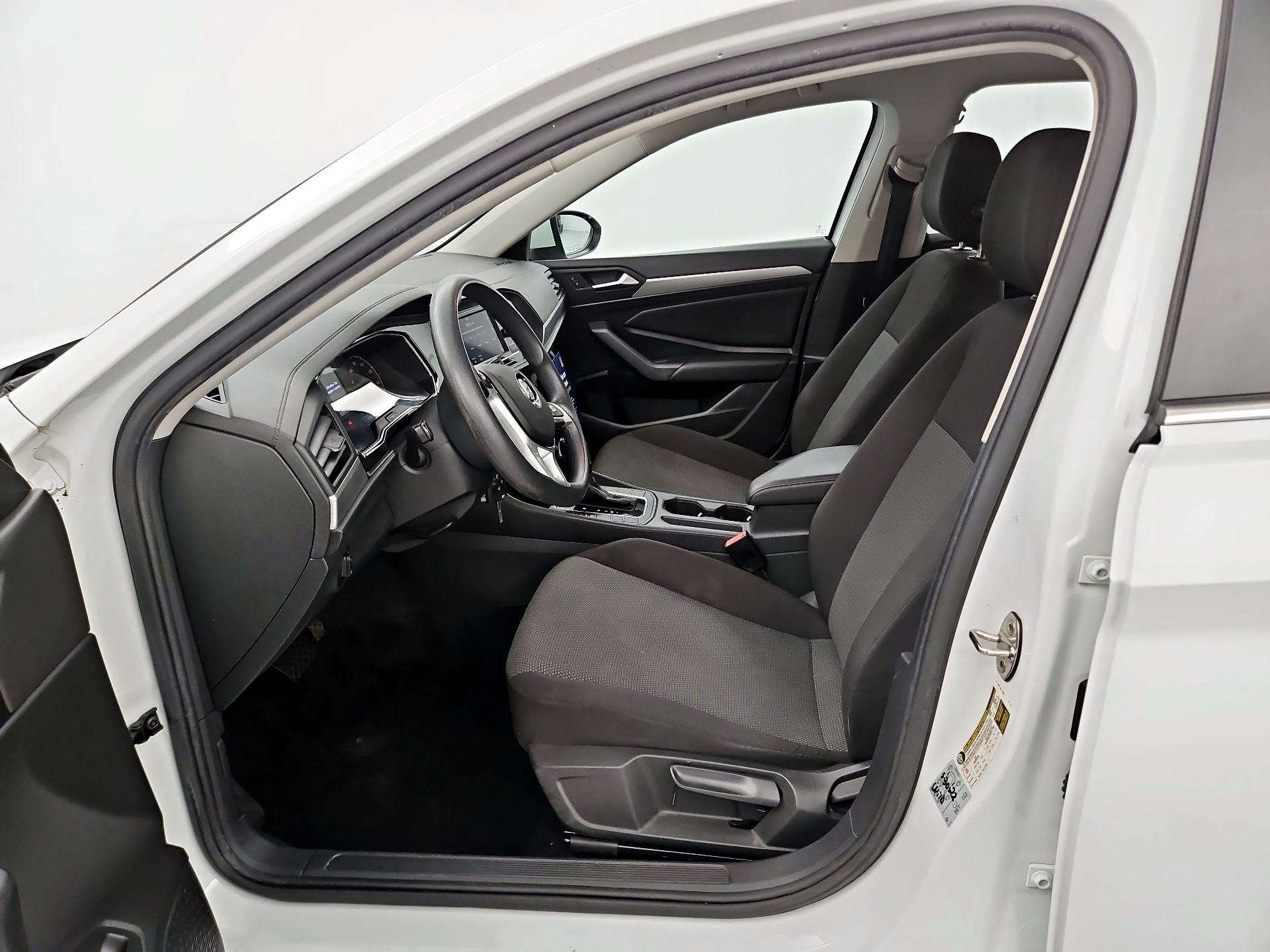 Thumbnail: 2019 Volkswagen Jetta - 11