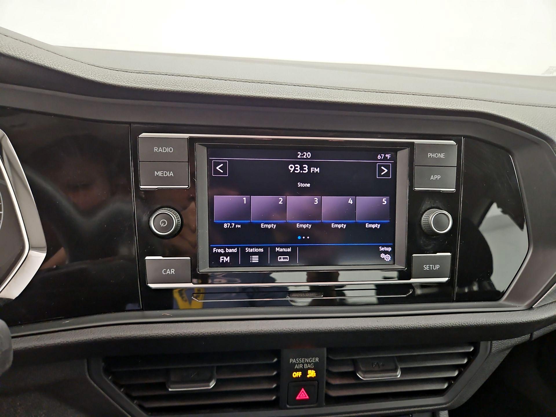 Thumbnail: 2019 Volkswagen Jetta - 15